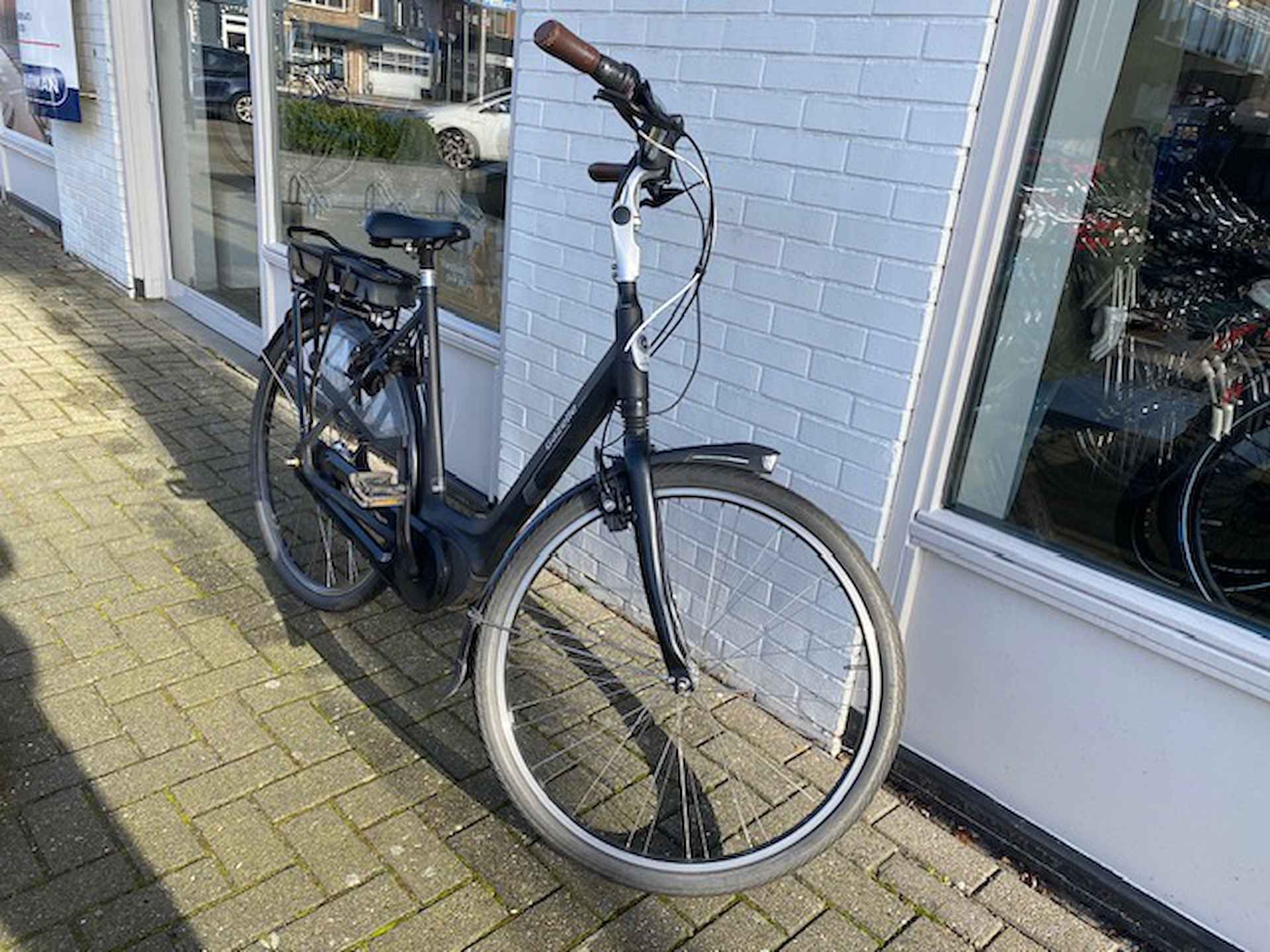 Gazelle Grenoble C7+ HMB D57 N7 Elektrische Stadsfietsen black matt - 2/5