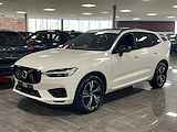 Volvo XC60 T6 AWD Recharge R-Design | Trekhaak | Stoel en Stuurwielverwarming | Parkeercamera | BLIS Dode Hoek Detectie | Bestuurdersstoel