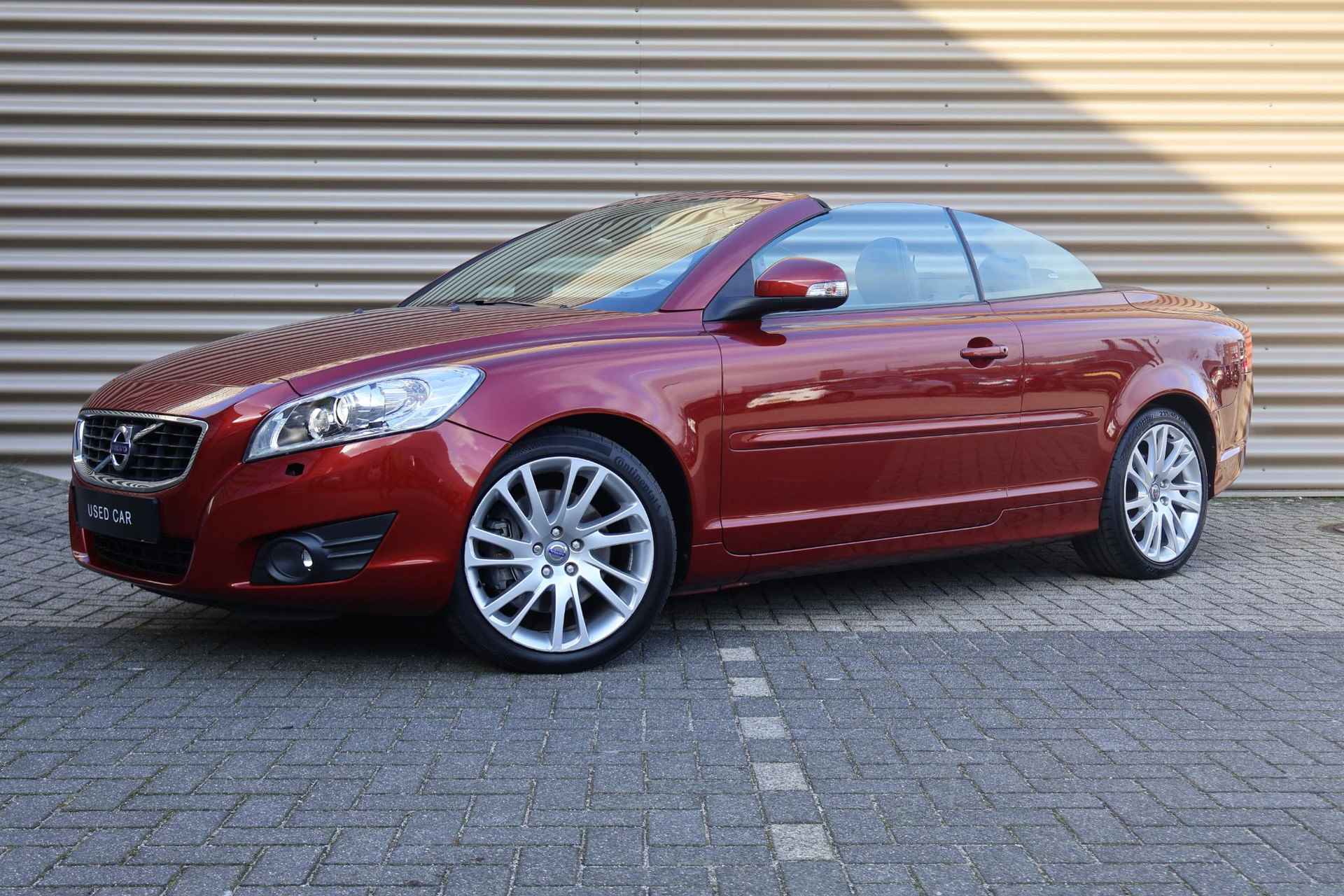 Volvo C70 Convertible 2.5 T5 Tourer | BTW | Luxury Line - 3/45