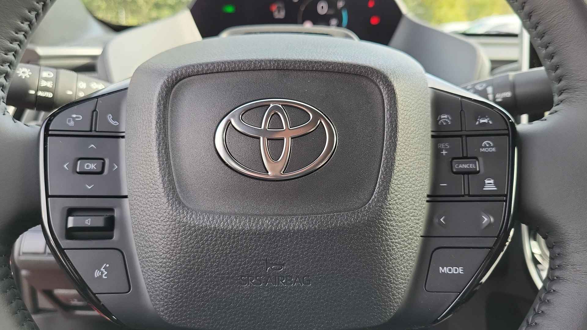 Toyota bZ4X Dynamic | Business Plus 71 kWh | Panoramisch dak | 360°C camera | - 18/24