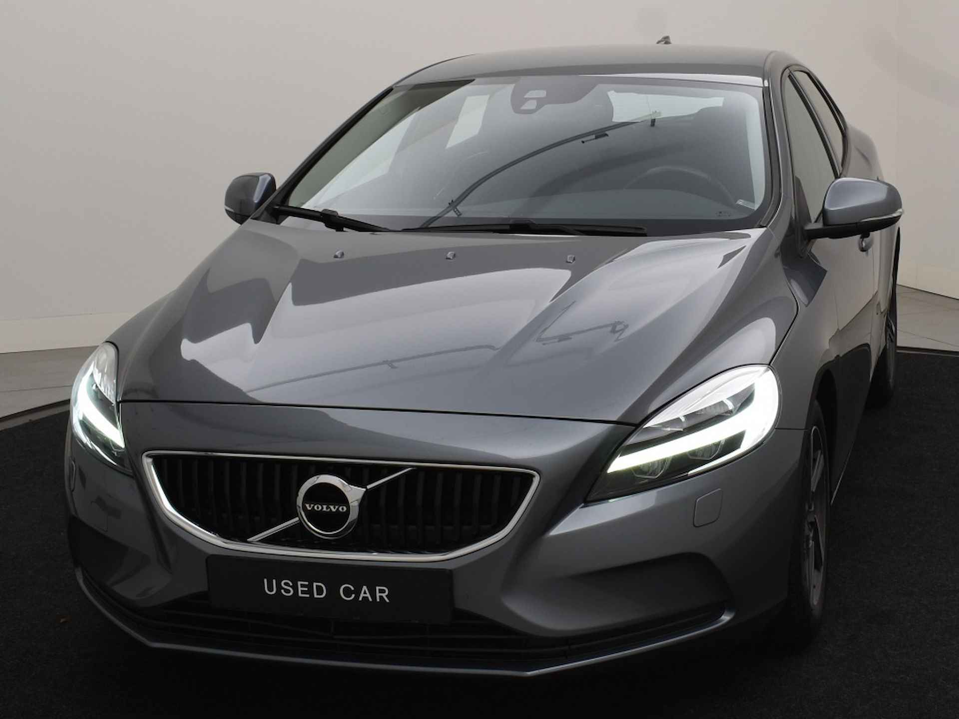 Volvo V40 T2 NORDIC+ STANDKACHEL NAVI FULL-LED STOELVERWARMING TREKHAAK - 6/30