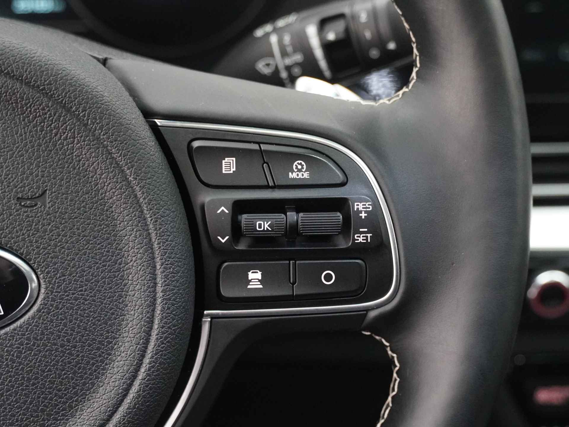 Kia e-Niro DynamicPlusLine 64 kWh - Adaptief Cruise Control - Climate Control - Navigatie - Apple/Android Carplay - Fabrieksgarantie Tot 2028 - 24/45