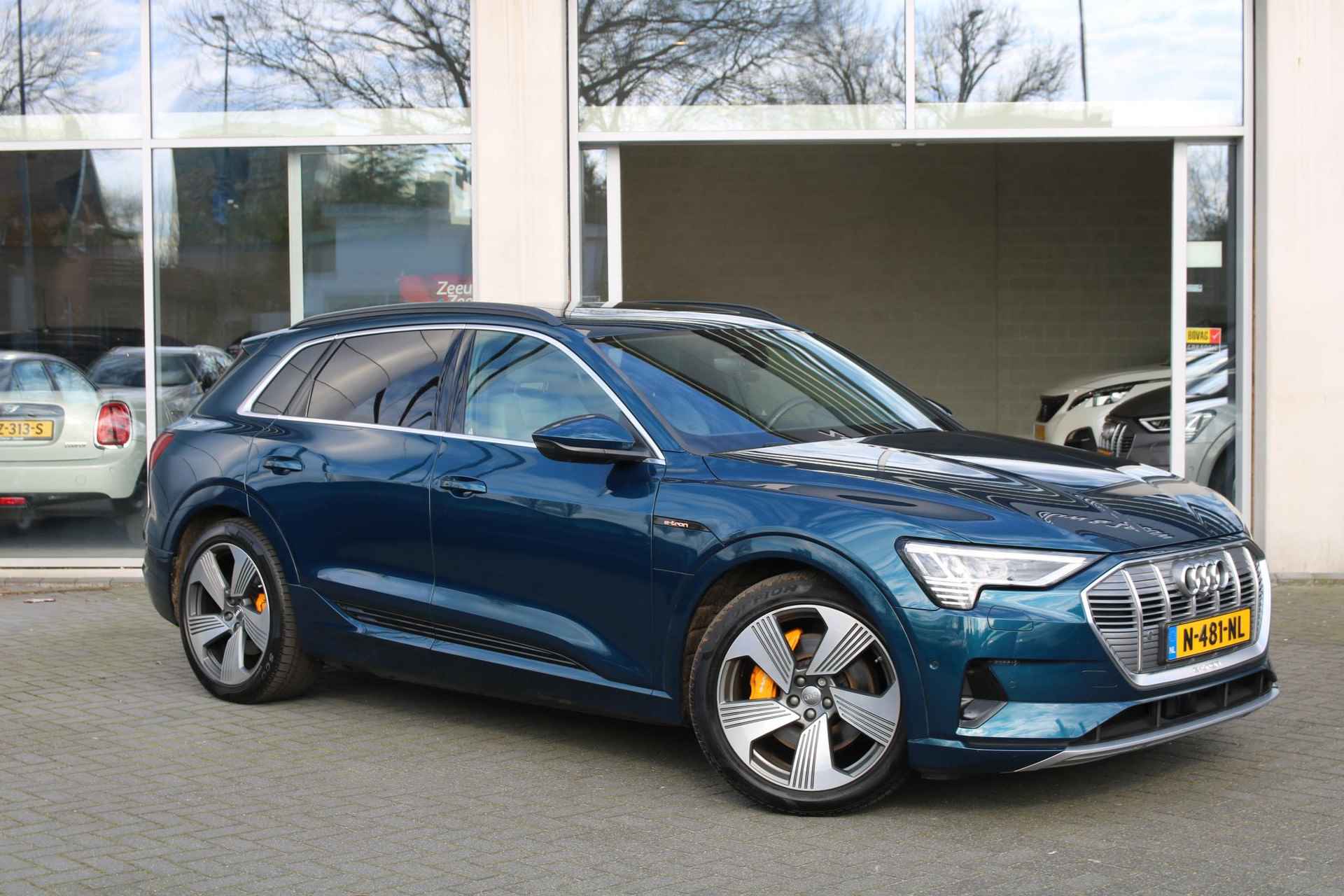 Audi e-tron e-tron 55 quattro advanced Pro Line Plus 95 kWh | Airco | Navi | Camera | Panoramadak | BTW AUTO | Privacy Glass | LM Velgen | | €500,- LAAD TEGOED | - 6/29