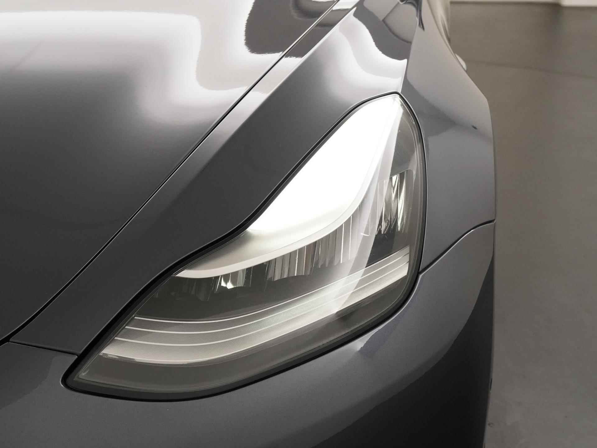 Tesla Model 3 Long Range Dual AWD | 1e eigenaar | Camera | Adapt.cruise | Premium audio |  Zondag Open! - 20/45