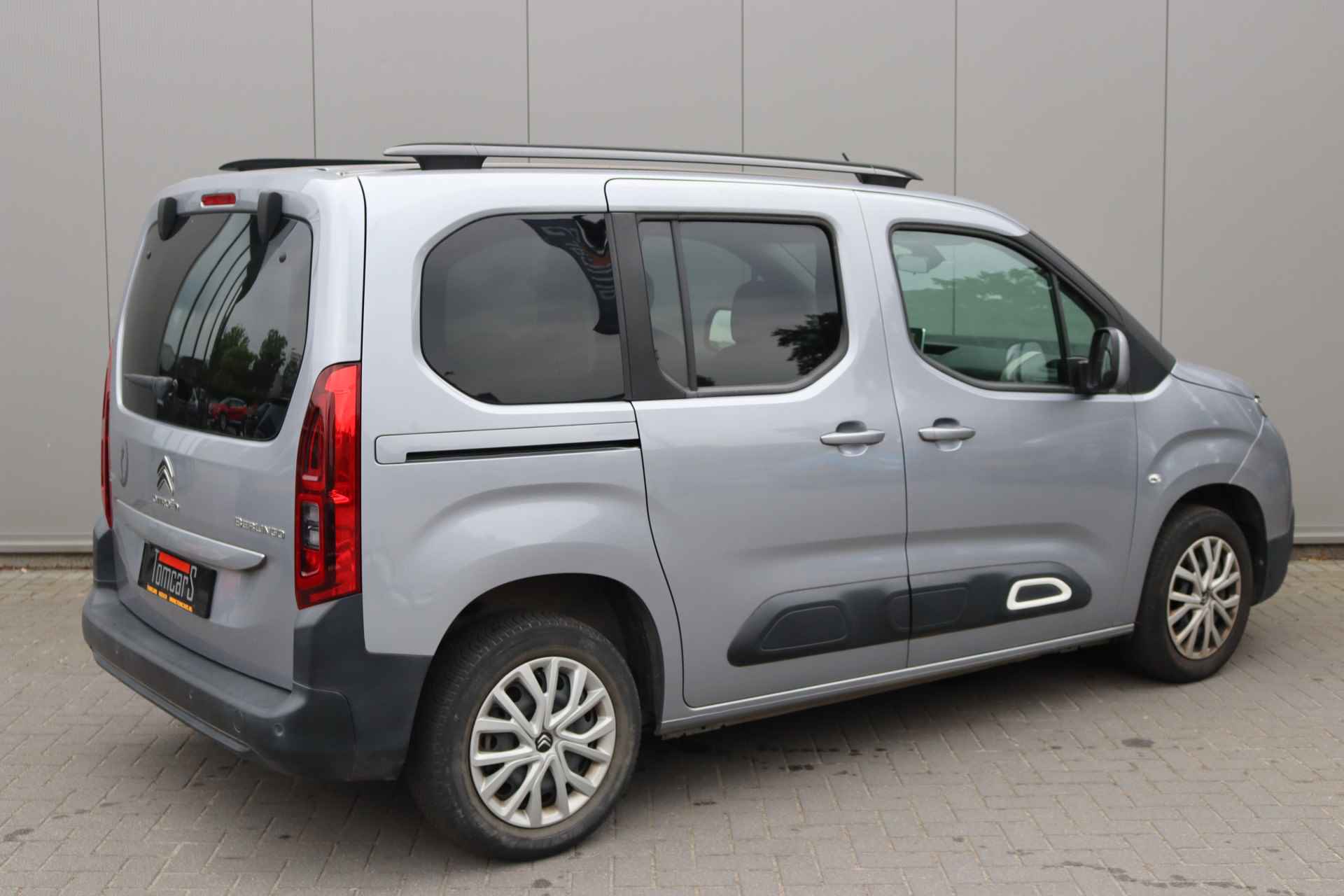 Citroën Berlingo 1.2 PureT. 110PK Feel Navigatie/Parkeerhulp/Clima/Camera/3-losse stoelen - 5/26