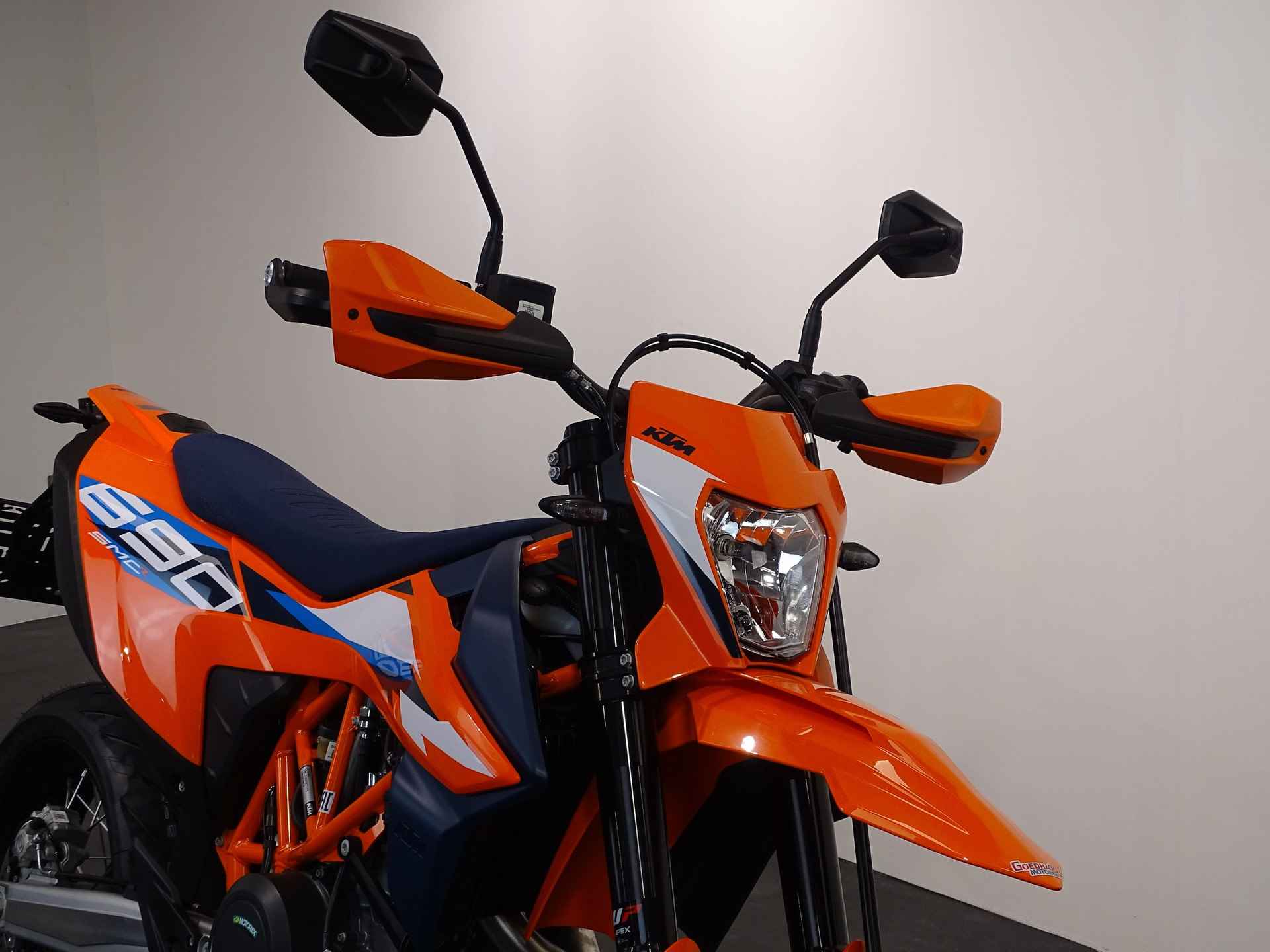 KTM 690 SMC R - 3/11