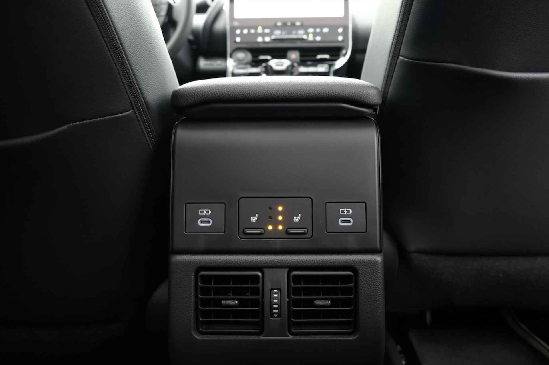 Toyota bZ4X Premium 71 kWh (3-fasen | Bi-Tone | Panoramadak | Full Options | - 32/40