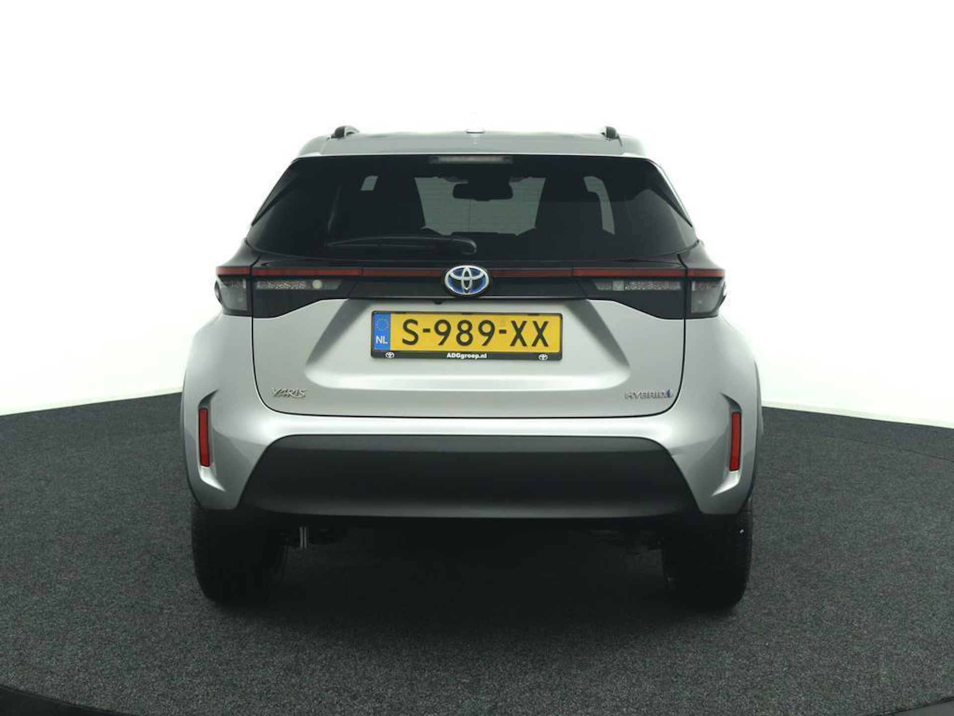 Toyota Yaris Cross 1.5 Hybrid Dynamic | 10 Jaar Garantie | Groot Scherm Navigatie | Toyota Smart Services | DAB | Draadloos Apple Carplay | Led Verlichting | Keyless Entry | Privacy Glas | - 8/49