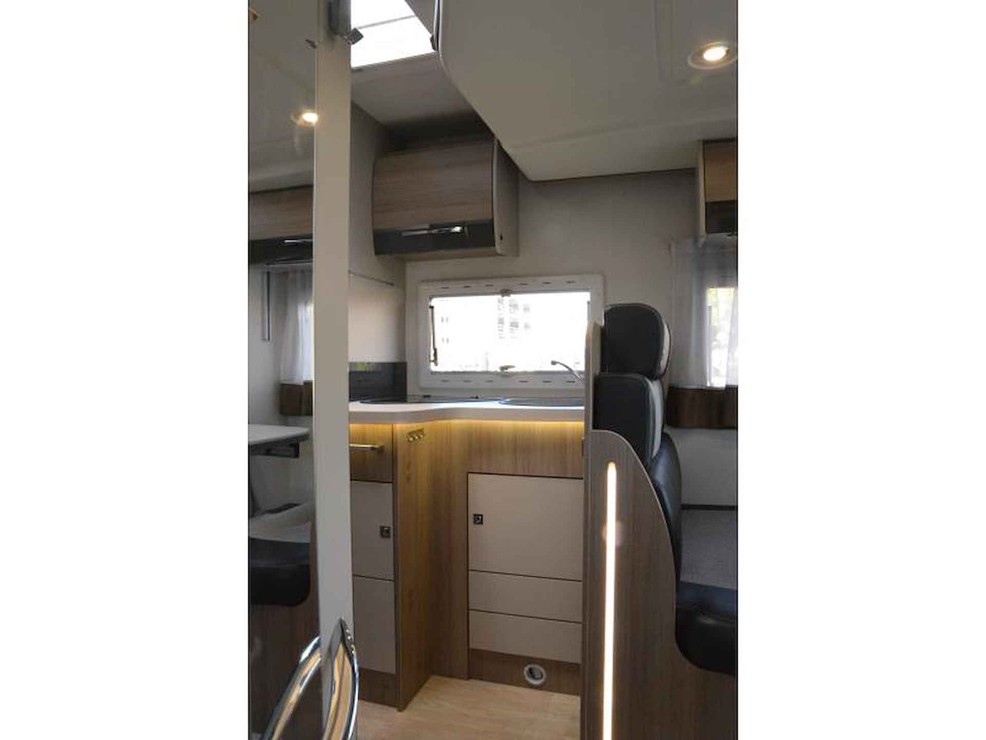 Chausson Flash 718 xlb Queensbed - 10/22