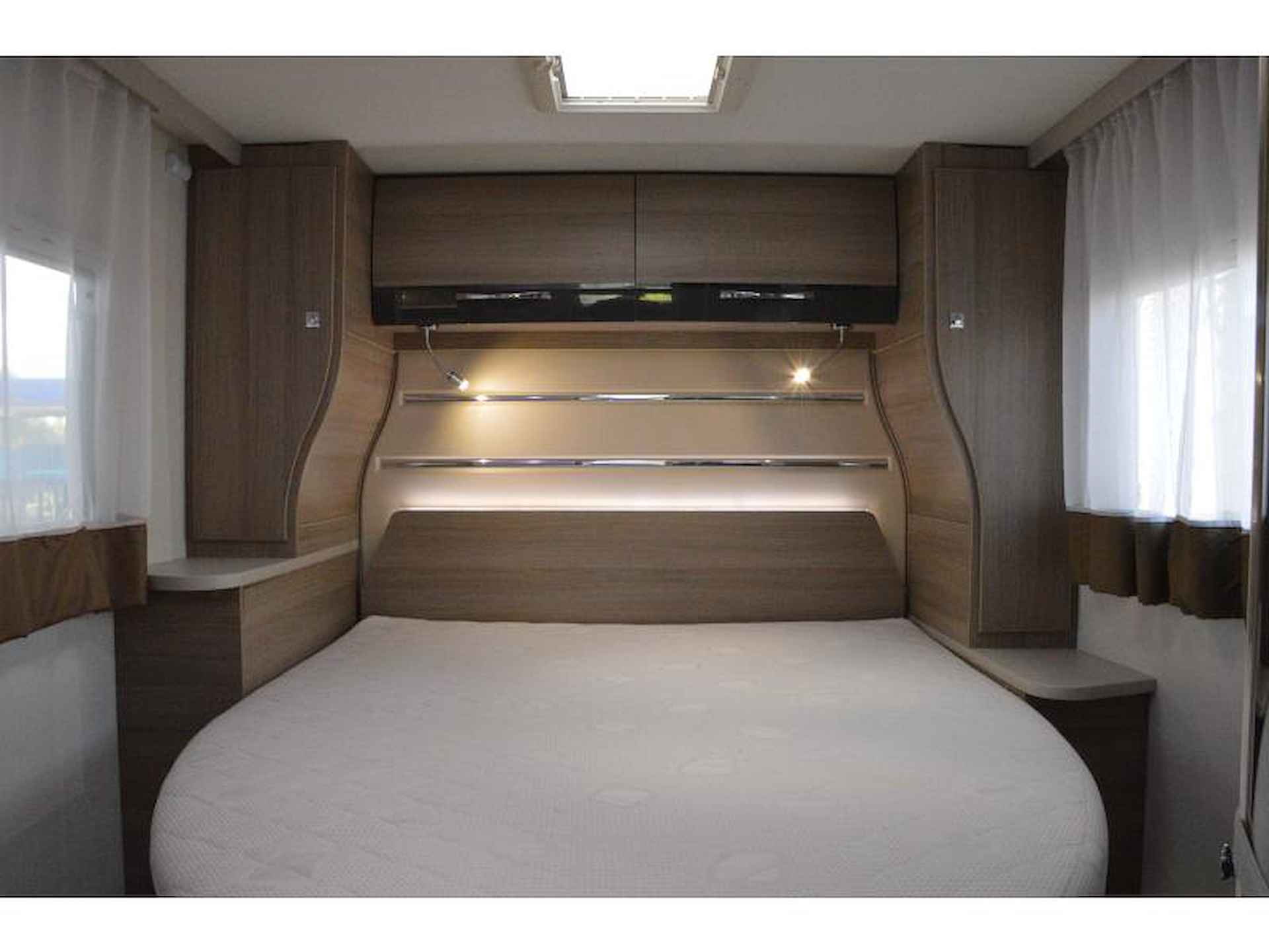 Chausson Flash 718 xlb Queensbed - 13/22