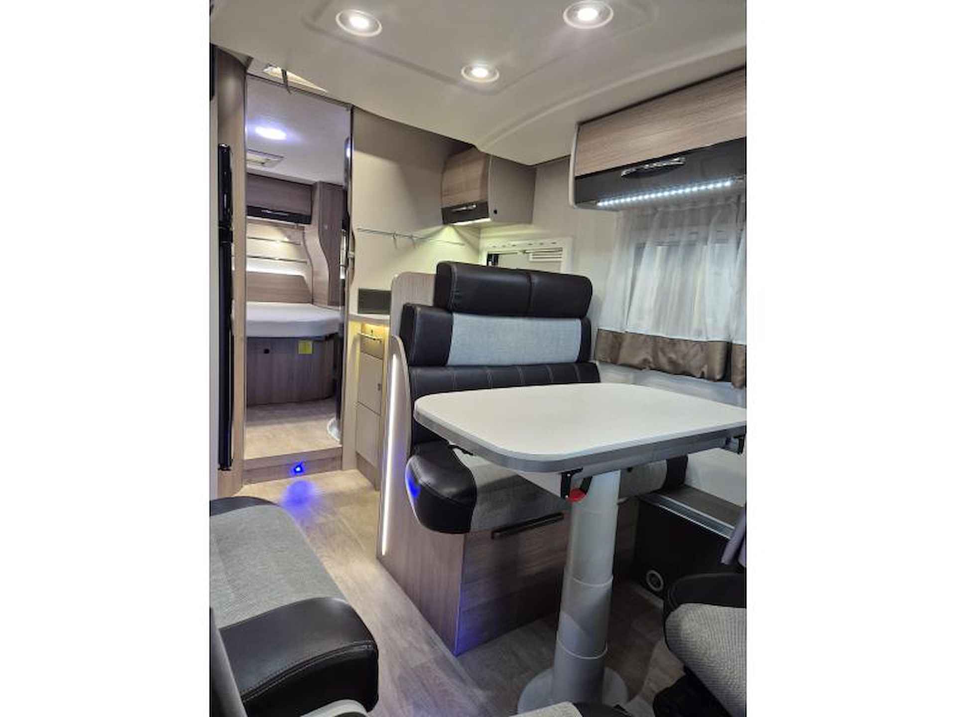 Chausson Flash 718 XLB Queensbed - 12/21