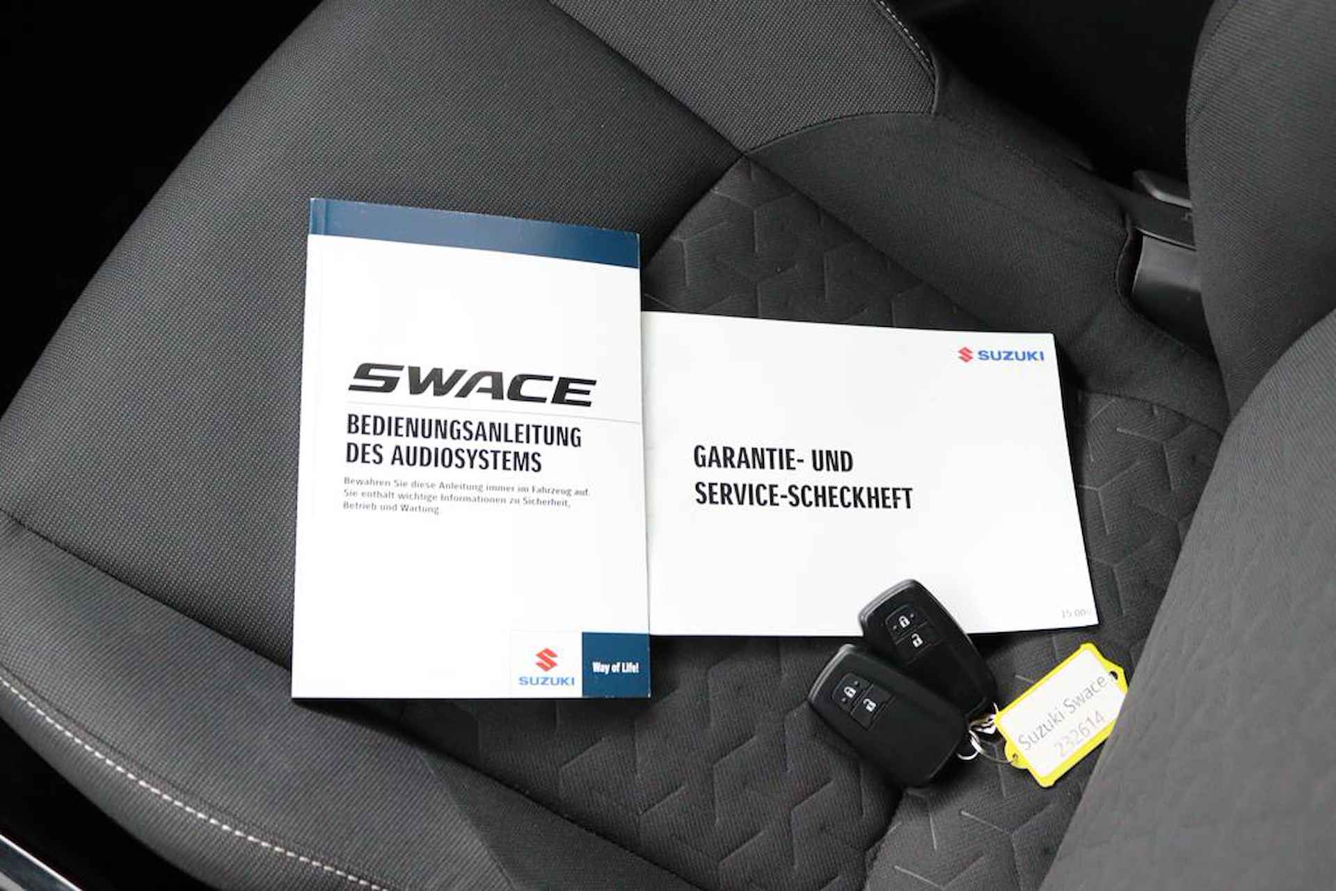 Suzuki Swace 1.8 Hybrid Style | Stuurwielverwarming | Stoelverwarming | Apple Carplay & Android Auto | Automatisch inparkeren | Keyless Entry | - 28/50