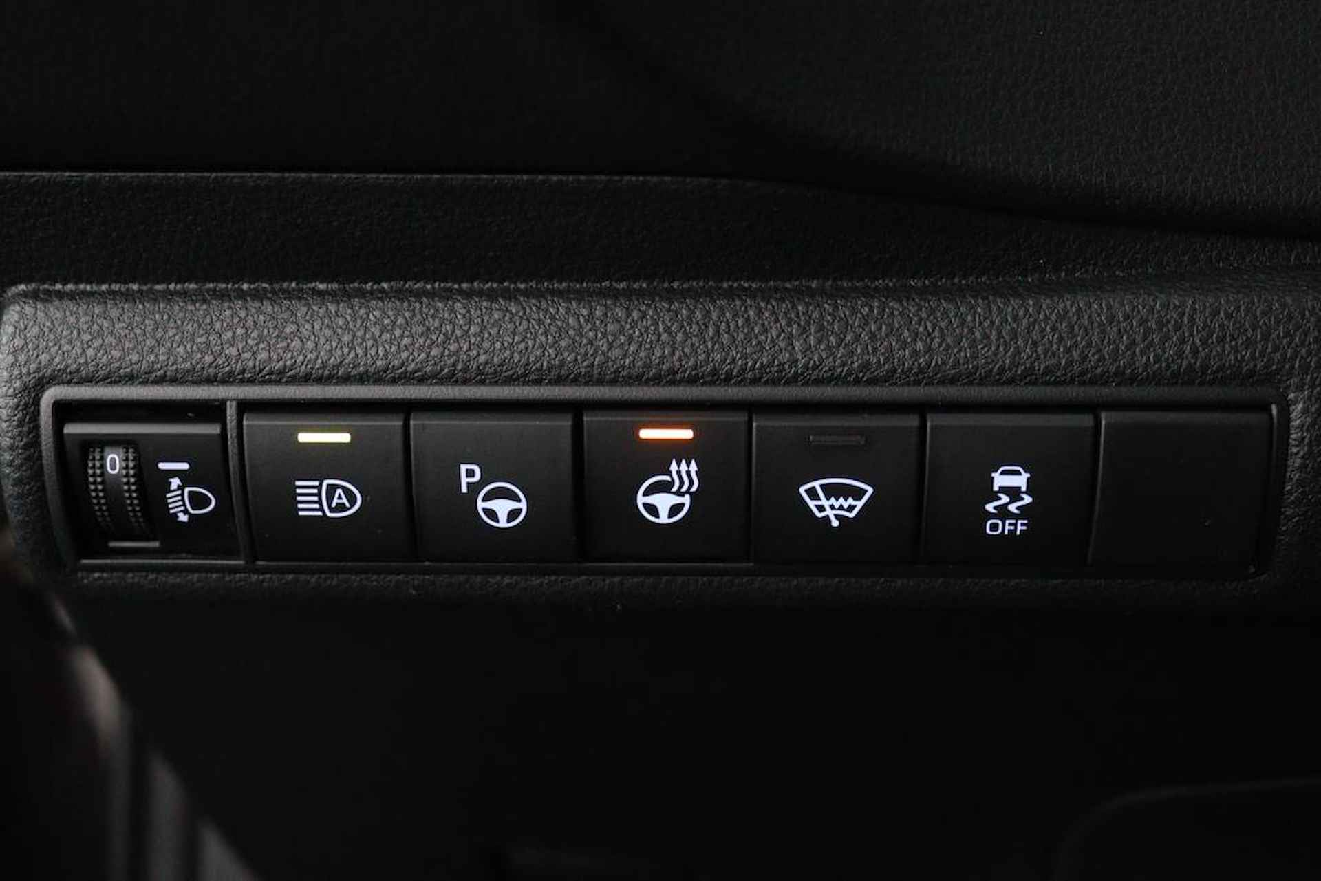 Suzuki Swace 1.8 Hybrid Style | Stuurwielverwarming | Stoelverwarming | Apple Carplay & Android Auto | Automatisch inparkeren | Keyless Entry | - 37/50