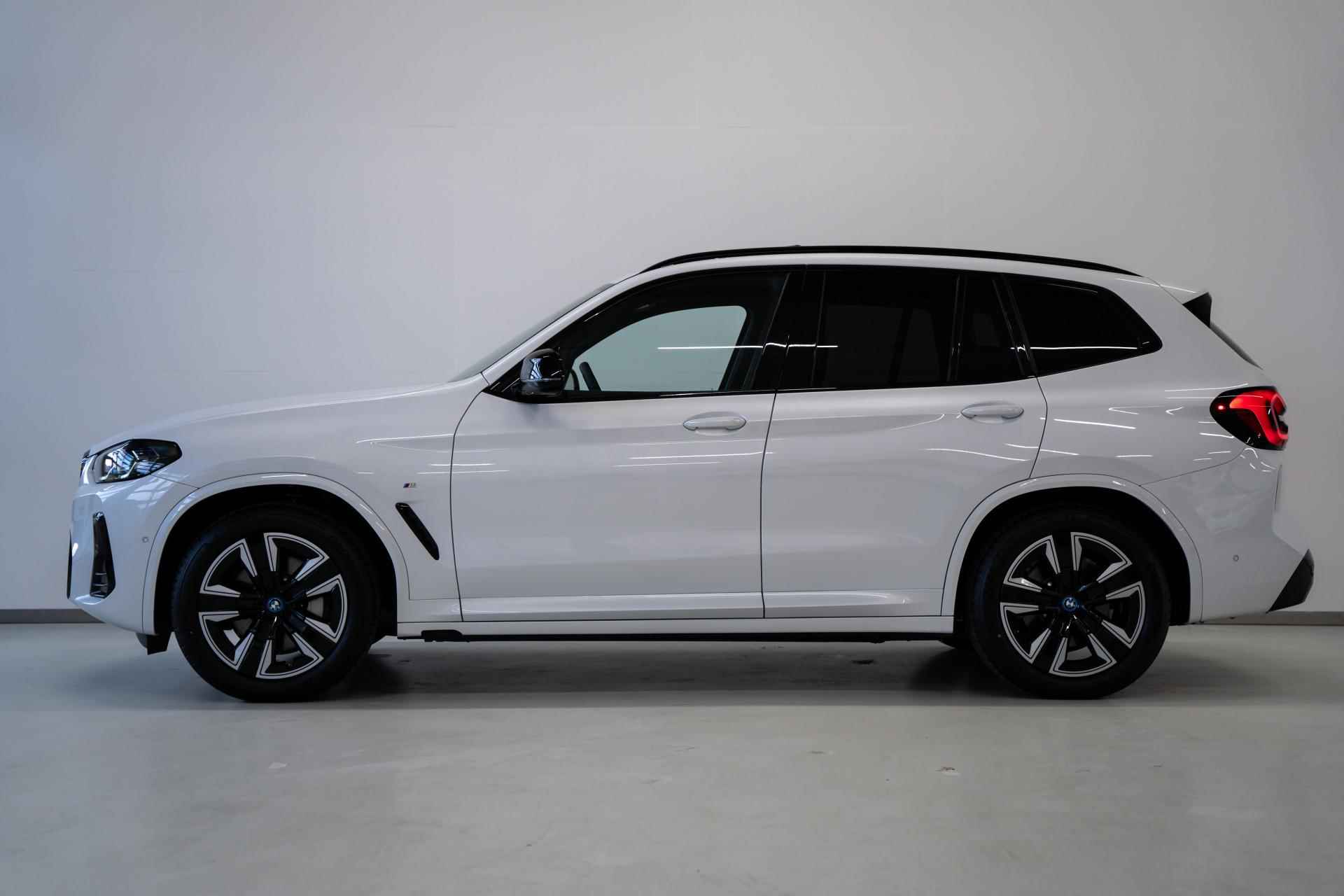 BMW iX3 Executive M Sportpakket Shadow Line - 4/28