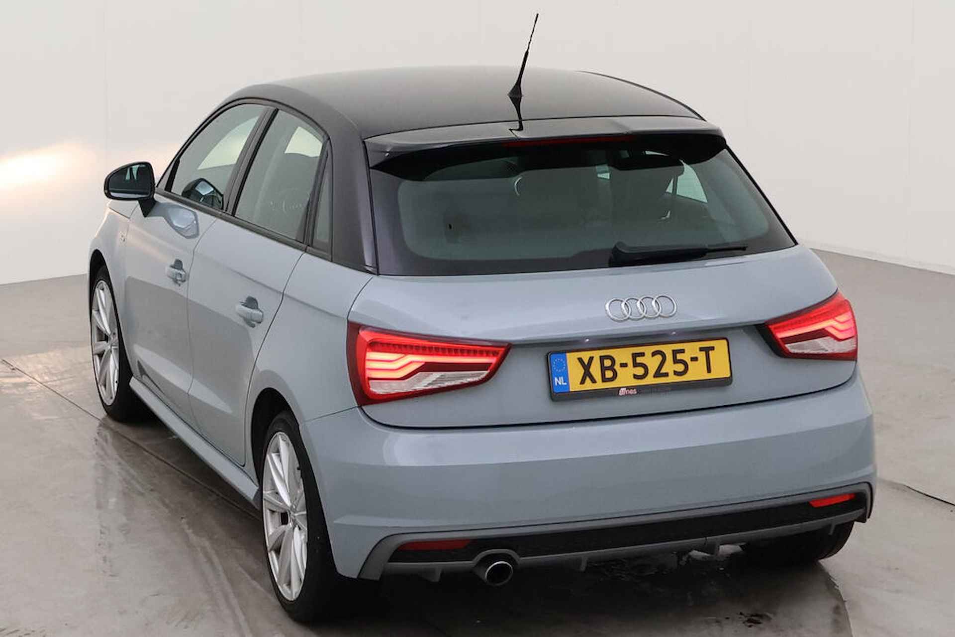 Audi A1 Sportback 1.0 TFSI Adrenalin / Cruise controle / Airco / Lichtmetaal 17 inch / - 8/9