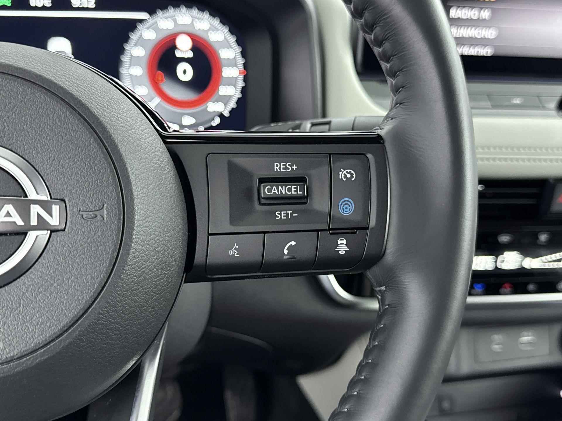 Nissan X-Trail 1.5 e-Power Tekna Automaat | Navigatie | Carplay | Half stof/leder interieur (lichtgrijs) | 1e Eigenaar | NL auto - 18/28