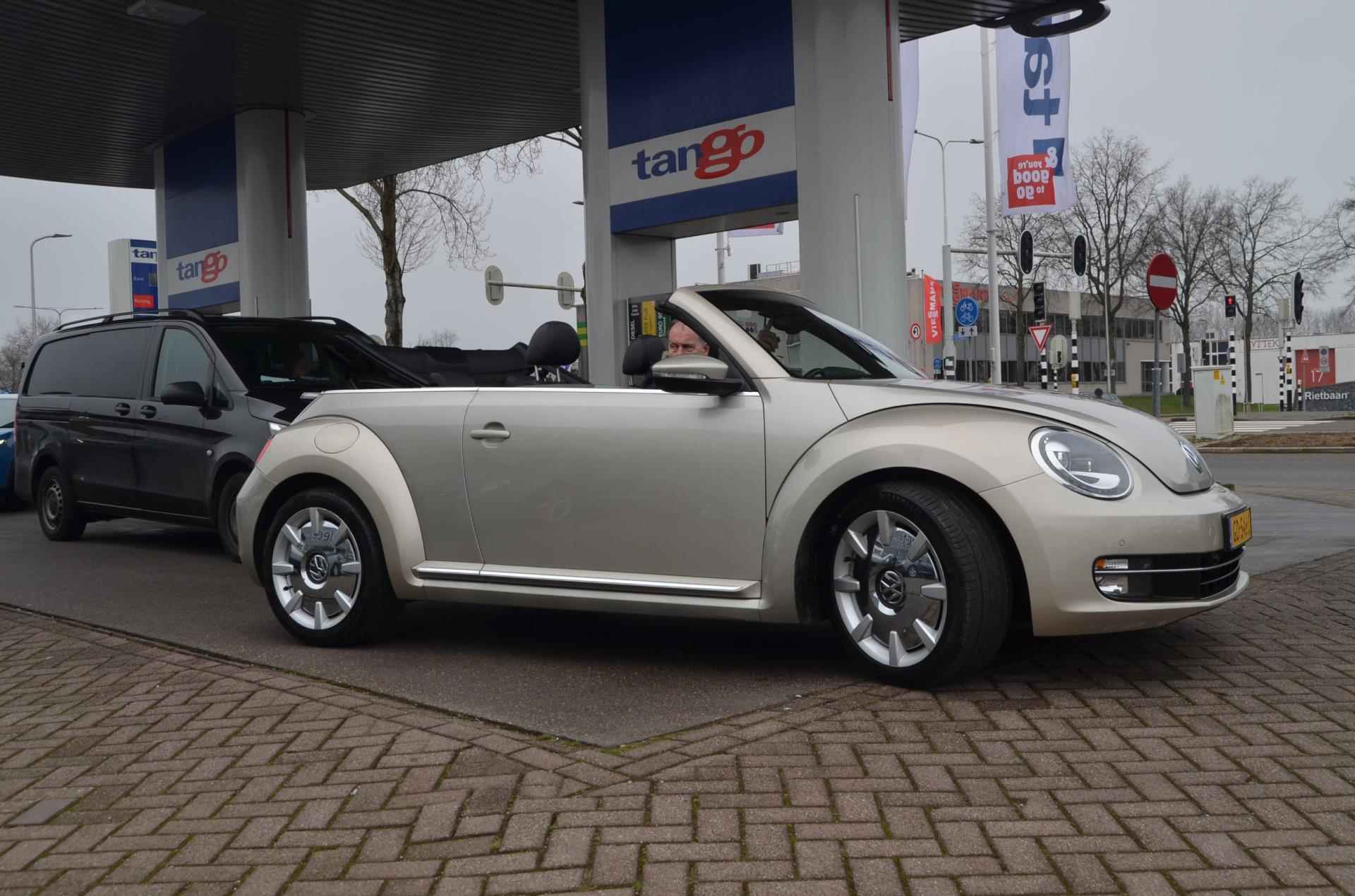 Volkswagen Beetle Cabriolet 1.2 TSI Design|LEDEREN BEKL.|STOELVERW.|NAVI|ACC|CRUISE|DEALER ONDERH.|PDC - 6/18