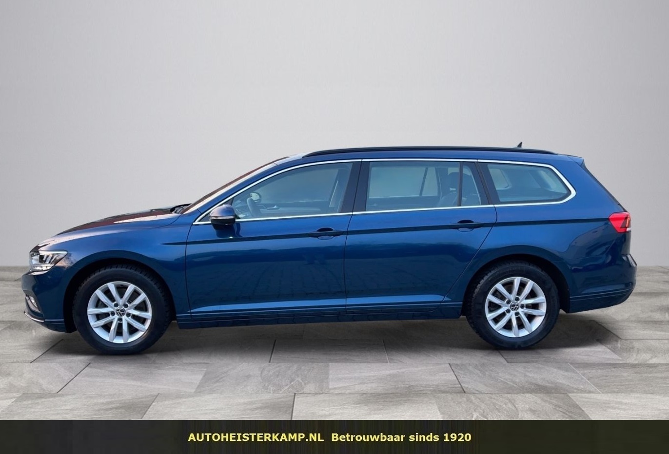 Volkswagen Passat Variant 2.0 TDI 150 PK DSG ACC LED Camera Trekhaak