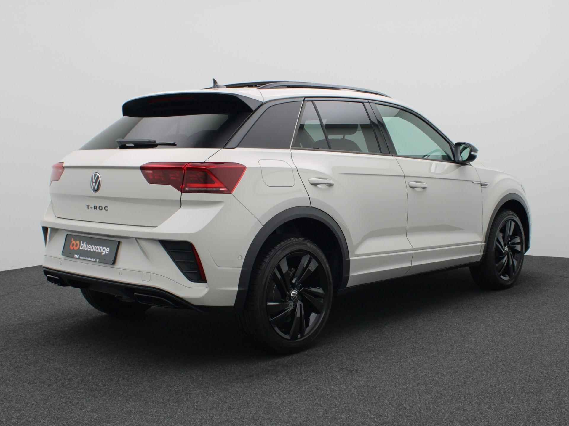 Volkswagen T-Roc 1.5 TSI R-Line Edition 150PK DSG Black Style, LED-Matrix, Keyless Entry & Start, Pano-Schuifdak, Achteruitrijcamera, Travel Assist, 18" LM Velgen - 3/49