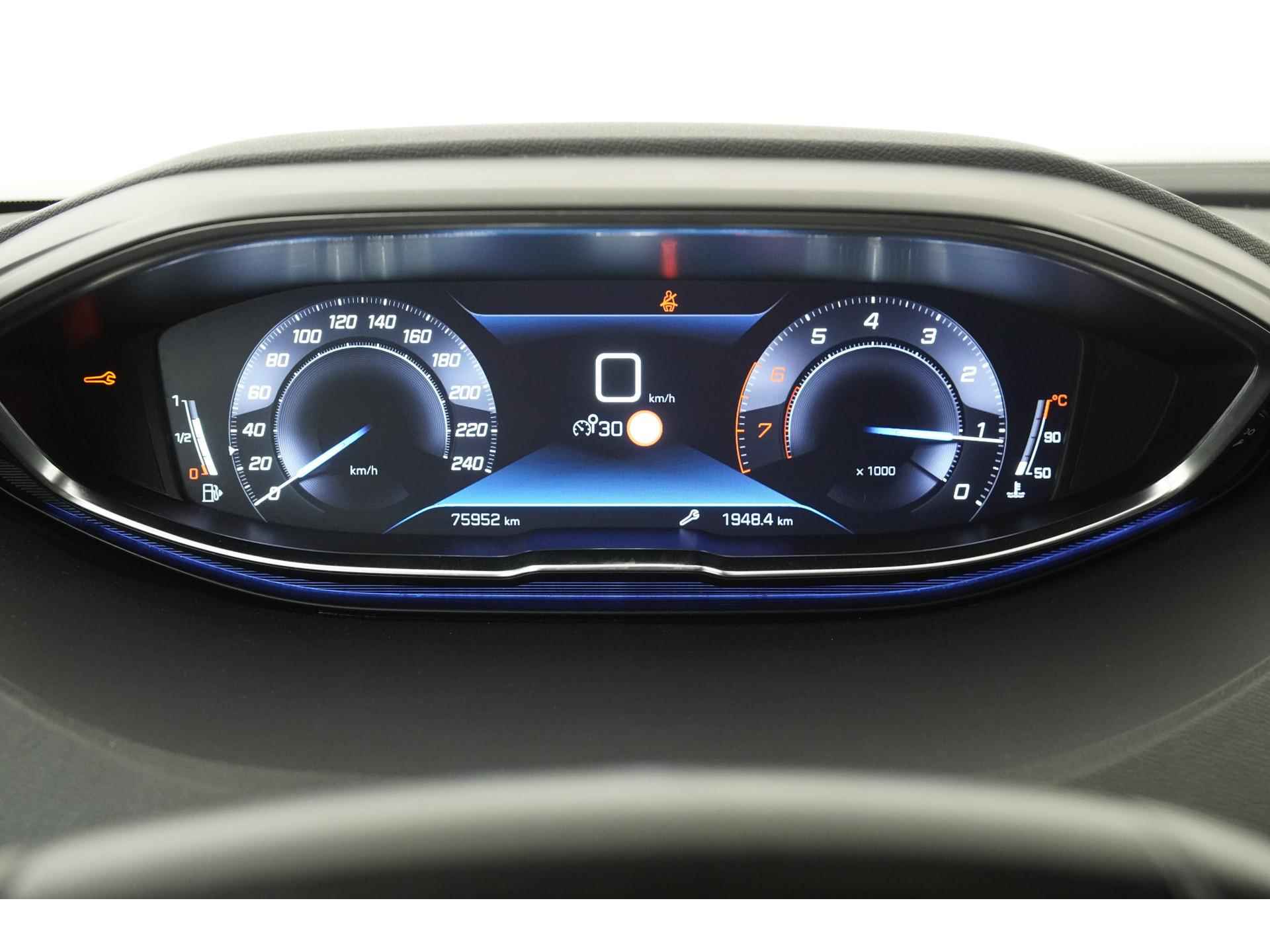 Peugeot 5008 1.2 PureTech Executive 7 Persoons | Lane assist | Navigatie | Carplay | Zondag Open! - 19/45