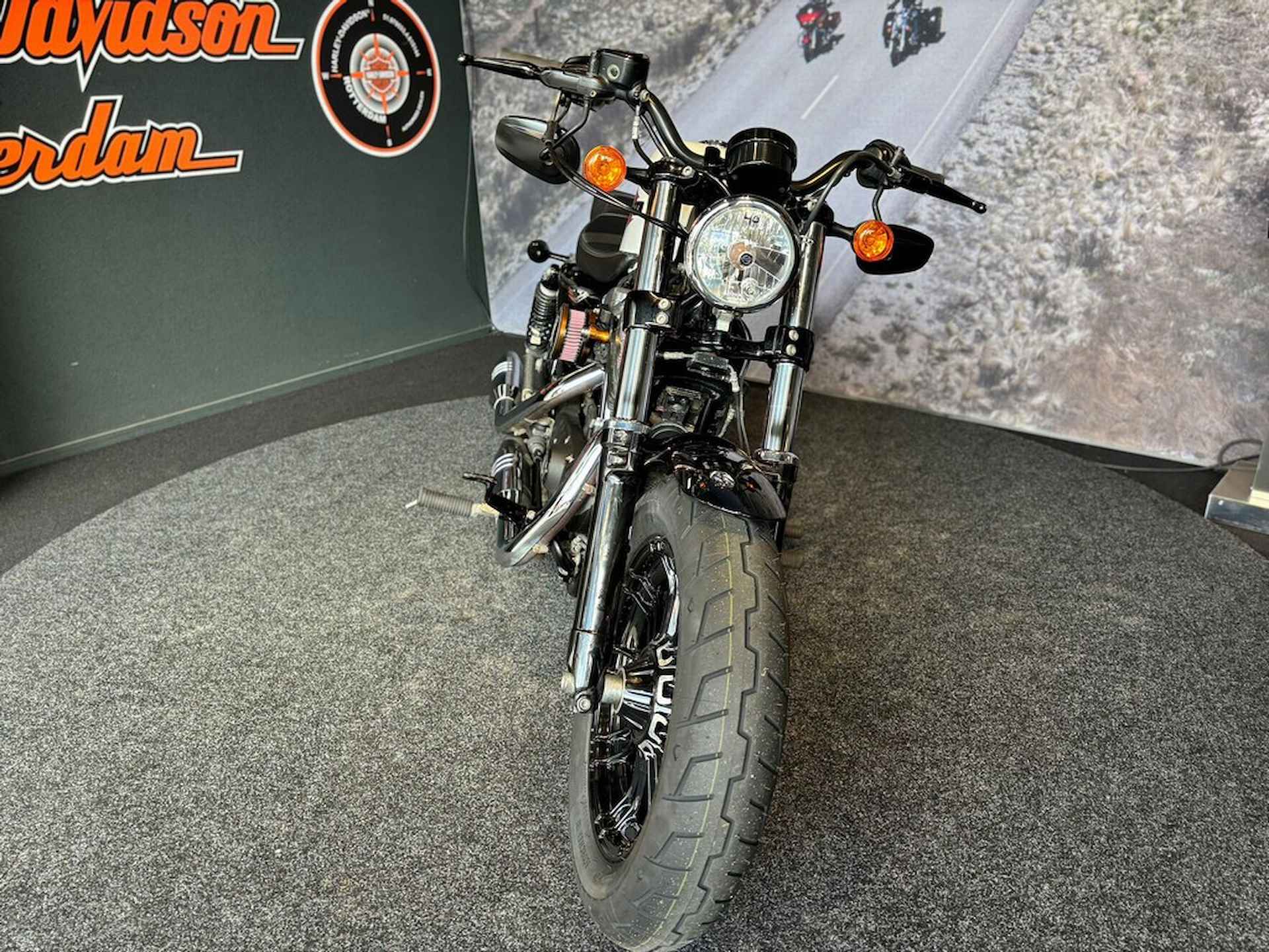 Harley-Davidson SPORTSTER FORTY-EIGHT - 3/6