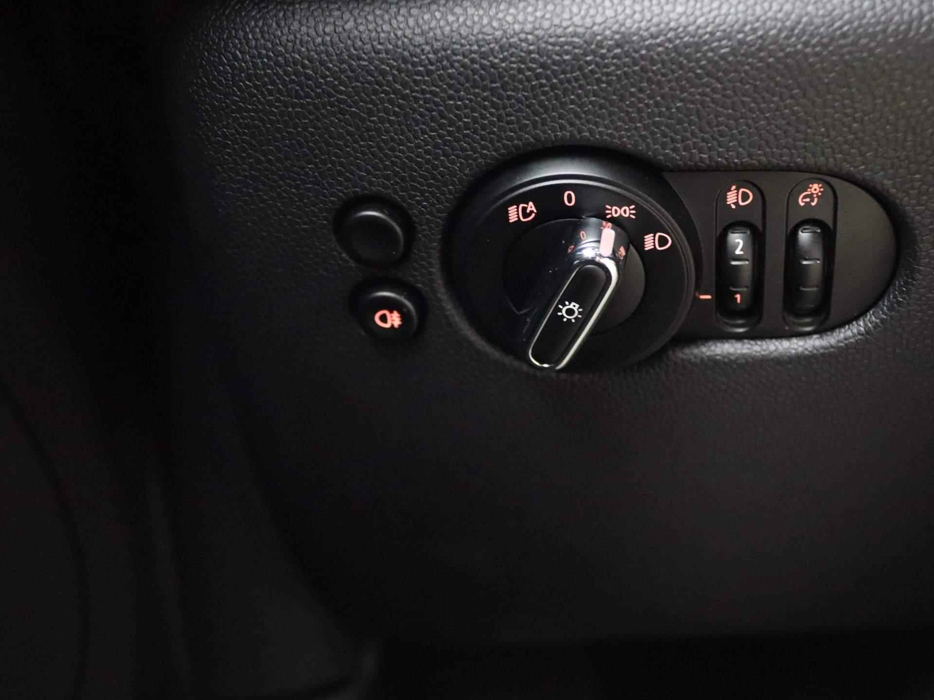 MINI 3-deurs John Cooper Works GP Connected Navigation Plus + 18'' + LED | Showroom Sale - 15/37