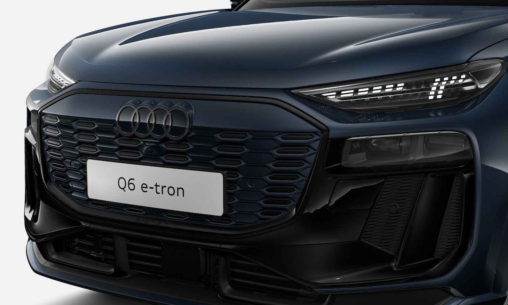 Audi Q6 e-tron e-tron S edition 55 Quattro 388 PK Audi Q6 e-tron S edition 55 Quattro · Panorama dak · Assistentiepakket Veiligheid · Techniekpakket Pro - 5/8