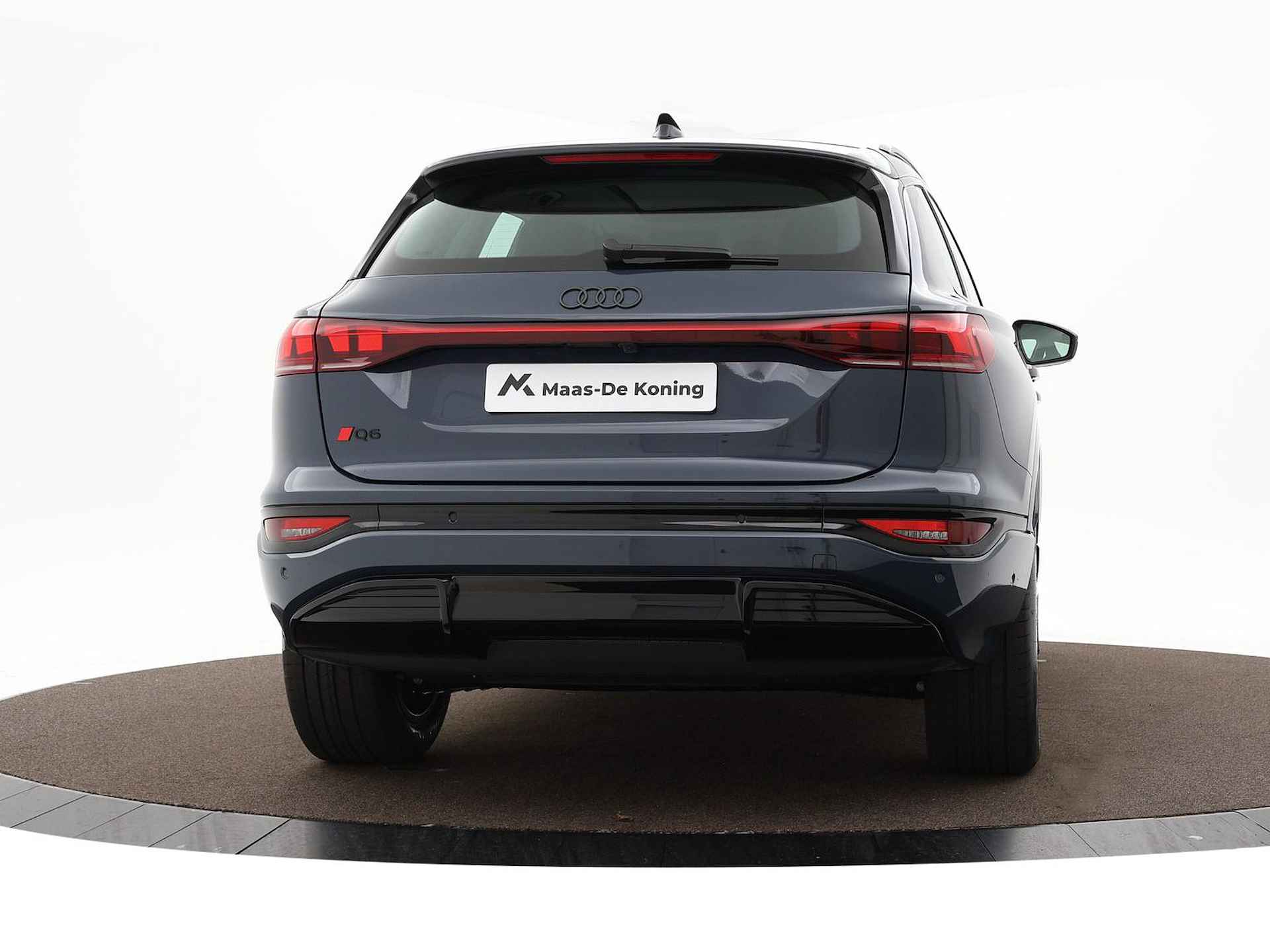 Audi Q6 e-tron Advanced edition (B1) e-tron 55 285kW/388pk 100Kw Audi Q6 e-tron e-tron S edition 55 Quattro 388 PK Audi Q6 e-tron S edition 55 Quattro · Panorama dak · Assistentiepakket Veiligheid · Techniekpakket Pro - 40/48