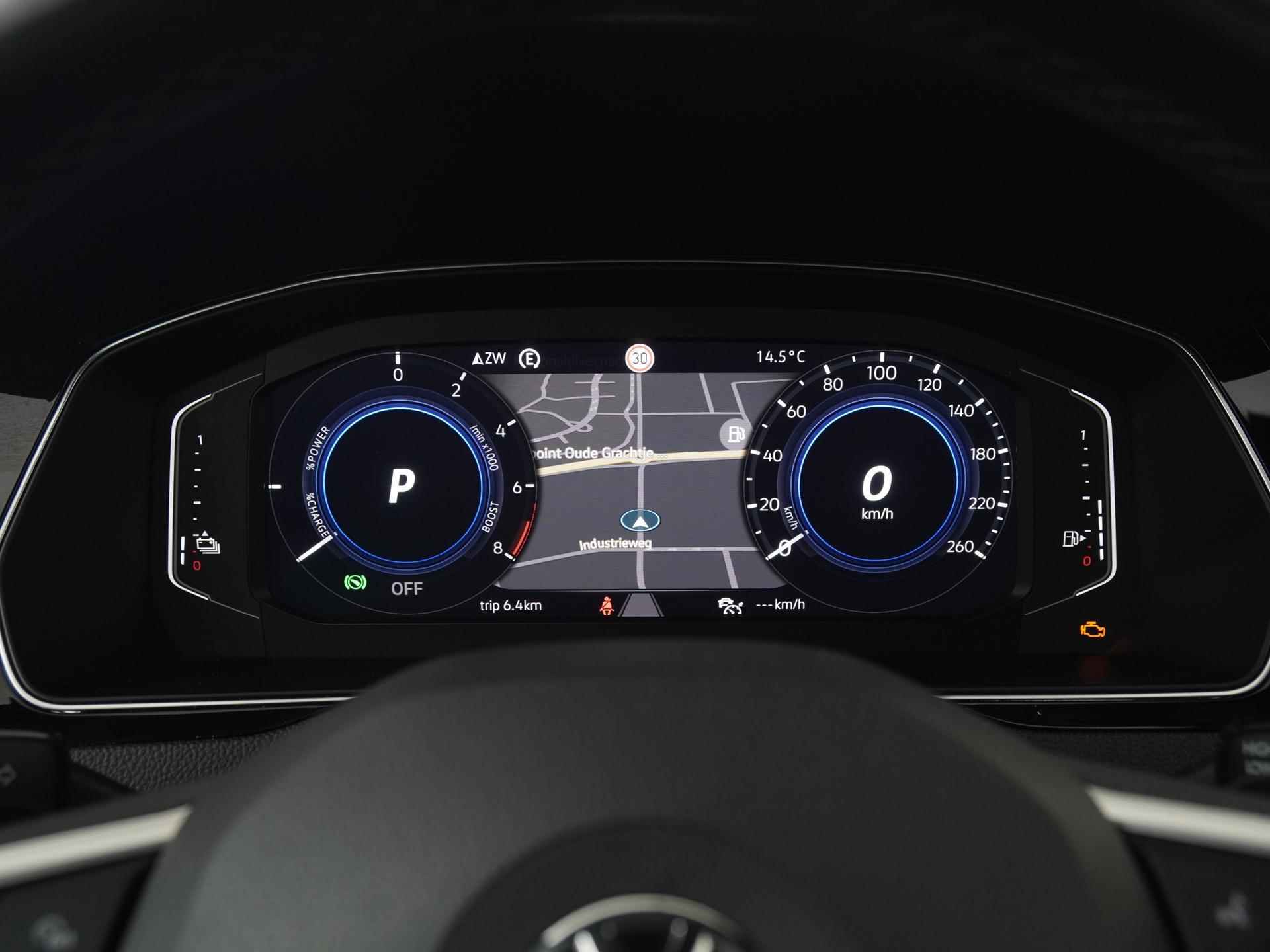 Volkswagen Passat Variant 1.4 TSI PHEV GTE | Panoramadak | Digital Cockpit | Trekhaak | Zondag Open! - 8/42