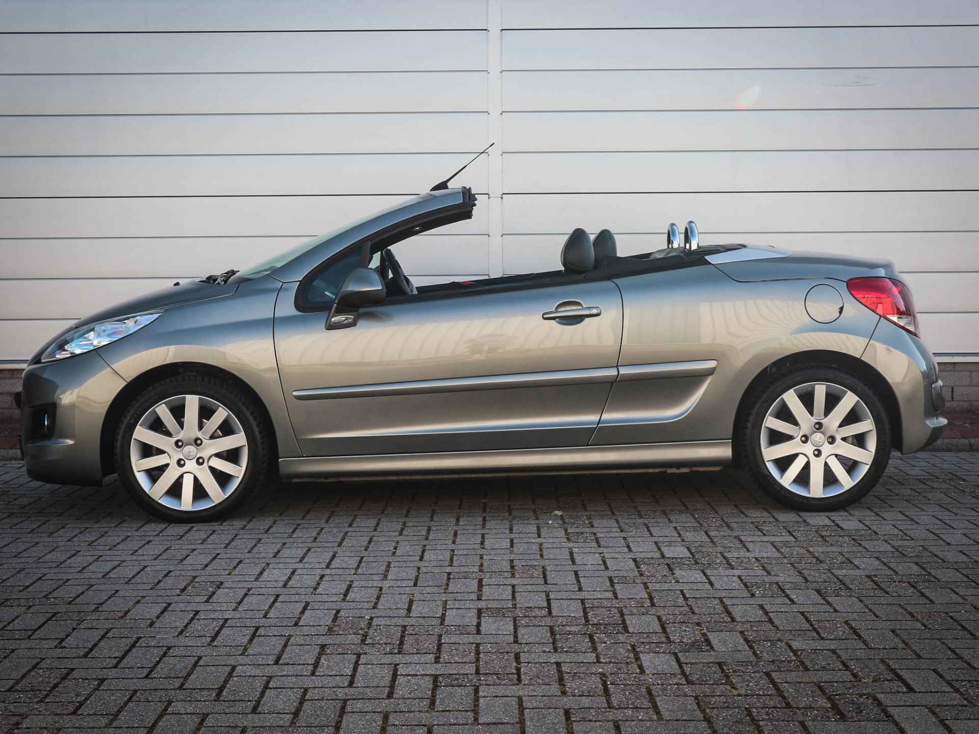 Peugeot 207 CC 1.6 VTi Griffe | Clima | Cruise | Pdc | Leer | 17 Inch | Allseason | Stoelverwarming | - 10/44