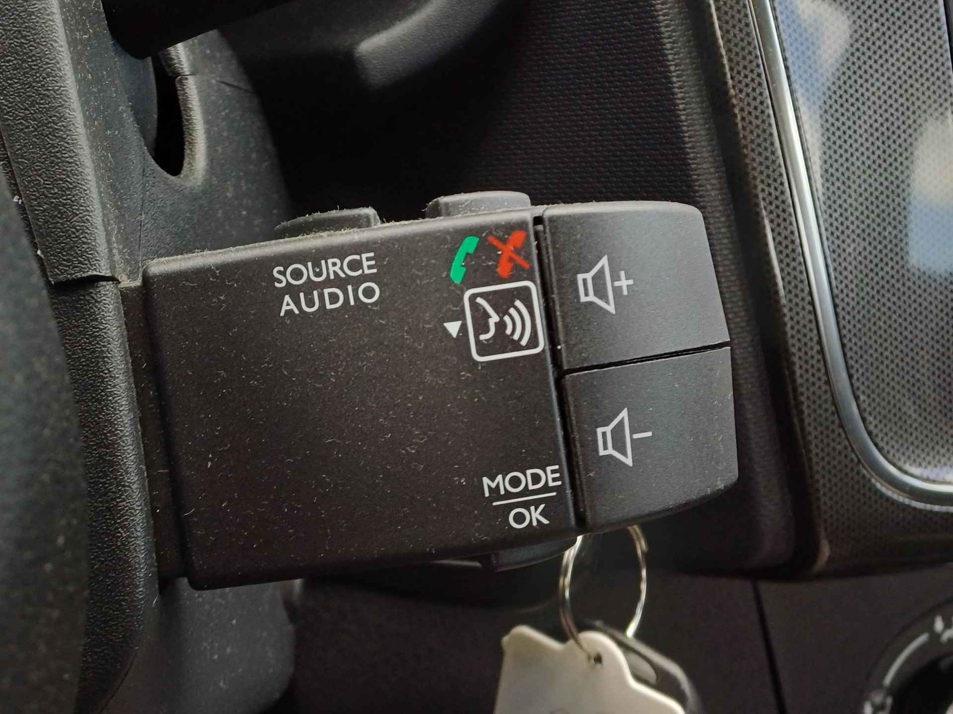 Dacia Sandero 0.9 TCe 90 Bi-Fuel SL Stepway LPG-G3 / Navigatie / Lichtmetalen Velgen / Parkeersensoren + Camera / Airco / Cruise Control - 32/33