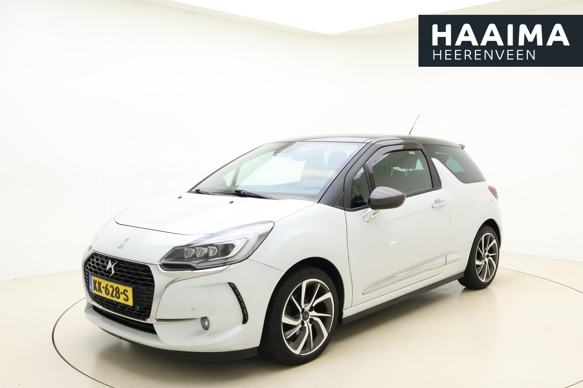 DS 3 1.2 PureTech Sport Chic | Navigatie | Nappa leder | LED koplampen | Climate control | Two-tone lak