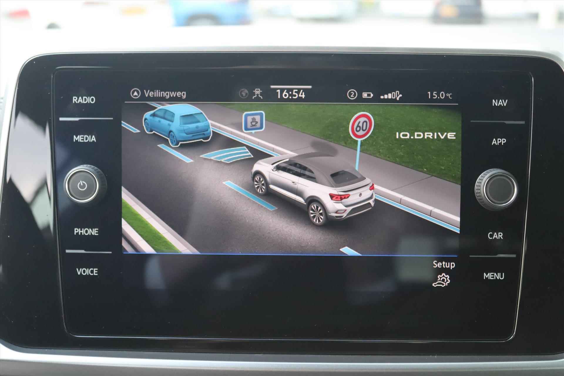 Volkswagen T-Roc Cabrio 1.0TSI 110PK STYLE Navi carplay | Virtual cockpit | Camera | Clima | Adapt.Cruise | Led | Pdc  v+a | DAB | - 33/48