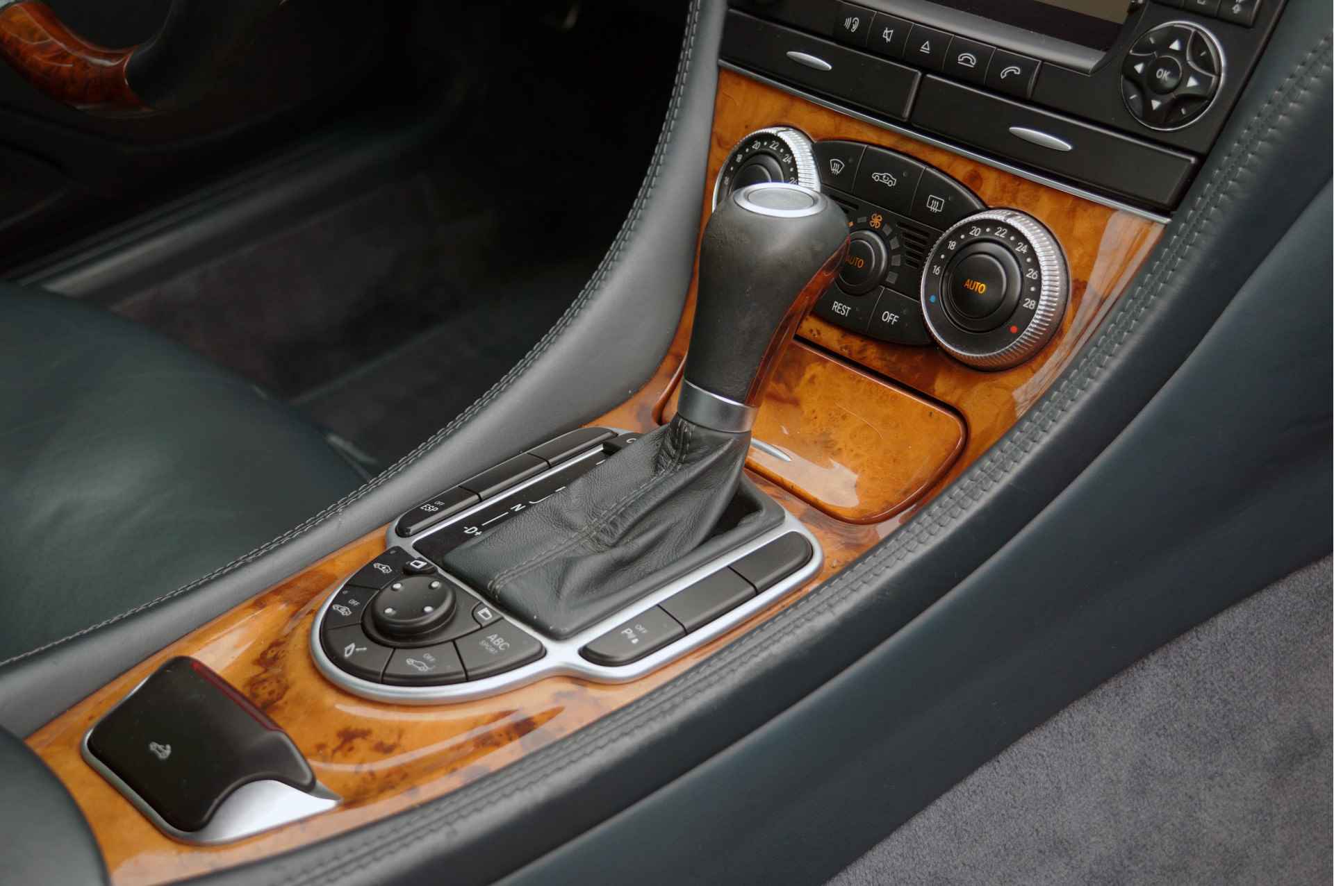 Mercedes-Benz SL-Klasse SL 500 V8 100% Dealeronderhouden | Leder Exclusief - 17/68