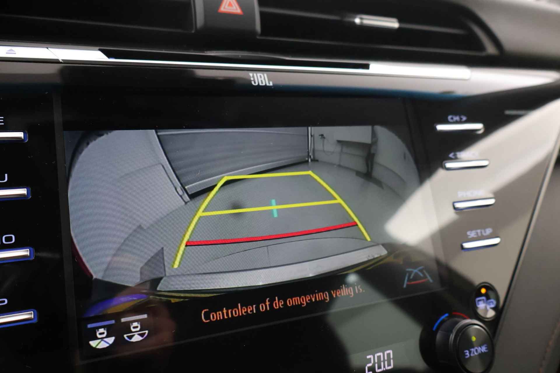 Toyota Camry 2.5 Hybrid Premium Navigatie Dodehoek JBL - 8/34