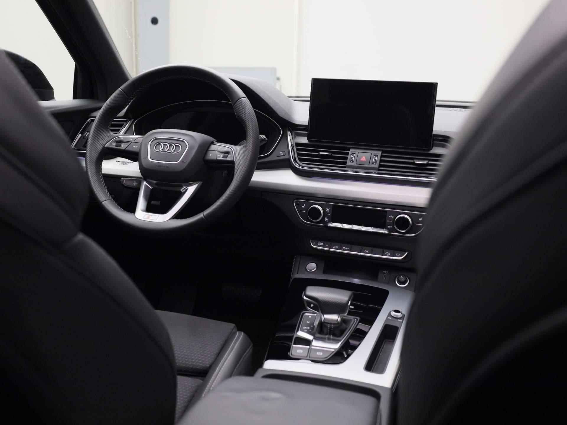 Audi Q5 55 TFSIe 270kW/299PK S Line · Panoramadak · Leder/ Stof · Stoel- & stuurverwarming · Garantie tot maart 2025 - 17/48