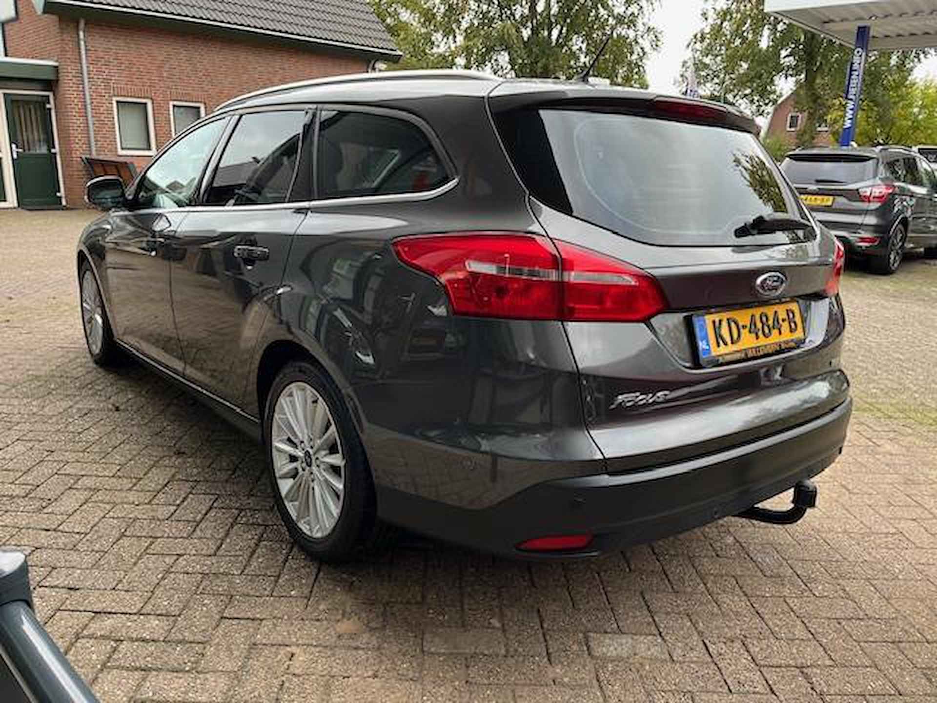 Ford Focus Wagon 1.0 Titanium - 8/18