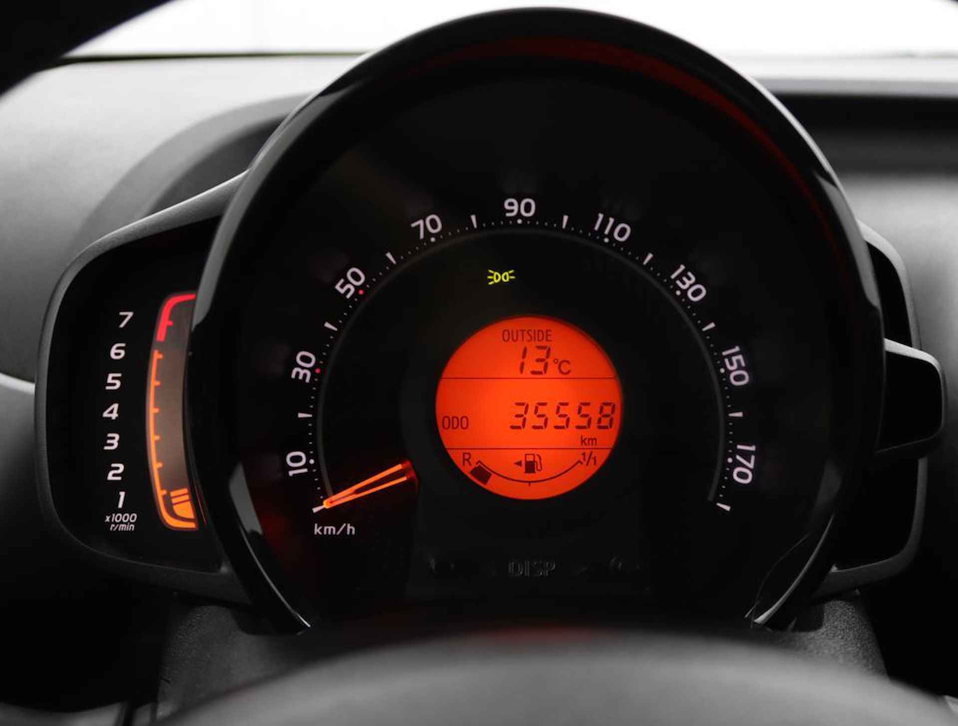 Toyota Aygo 1.0 VVT-i x-play | Apple carplay/Android auto | Parkeercamera | Groot display | - 6/52