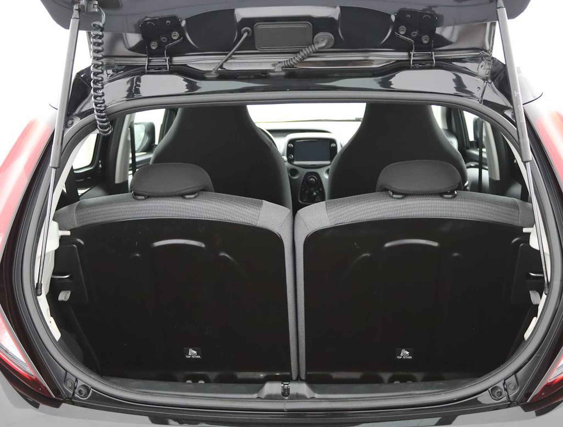 Toyota Aygo 1.0 VVT-i x-play | Apple carplay/Android auto | Parkeercamera | Groot display | - 41/52