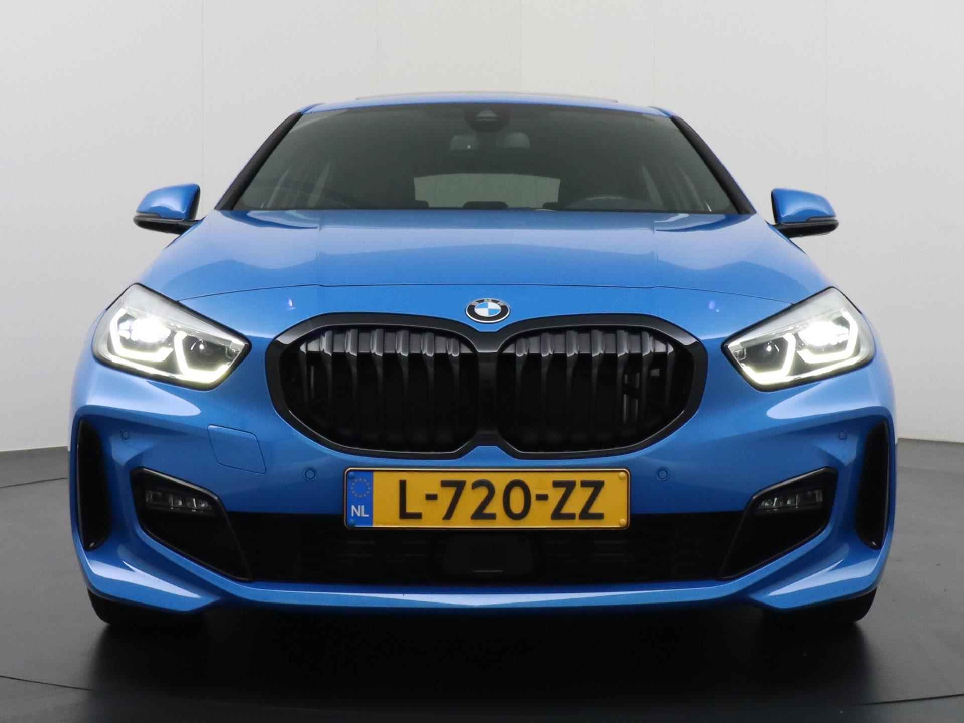 BMW 1-serie 118i UNIEK! | ADD. CRUISE | LEDER+stoelverw. | CAMERA | APPLE CARPLAY | PANORAMADAK | 1e eig. DEALER ONDERHOUDEN - 14/47