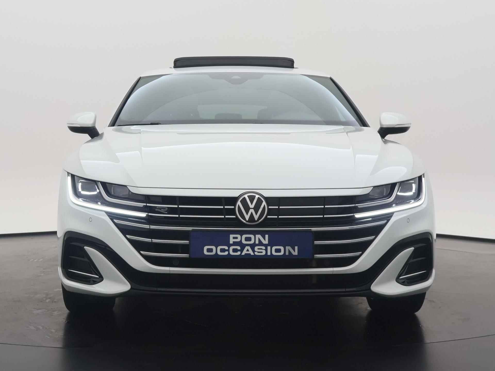 Volkswagen Arteon Shooting Brake 1.4 TSI eHybrid R-Line Business+ | Pano dak | Navigatie | Camera | 19" | LED | ACC | Carplay | Stuur- & Stoelverwarming | Parkeersensoren | - 18/19