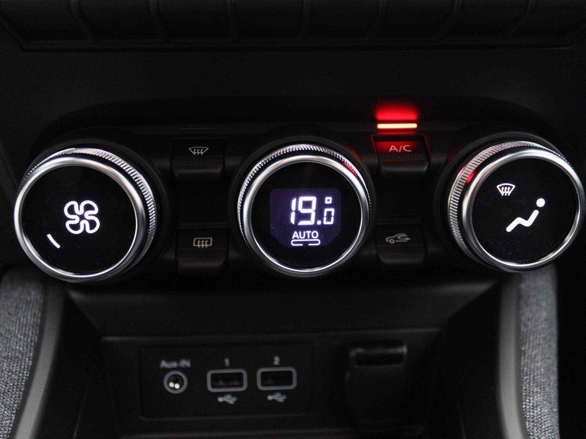 Renault ZOE R135 Intens 50kWh KOOPBATTERIJ ALL-IN PRIJS! Camera | Climate | Navi | Stoel-/stuurverwarming - 9/38