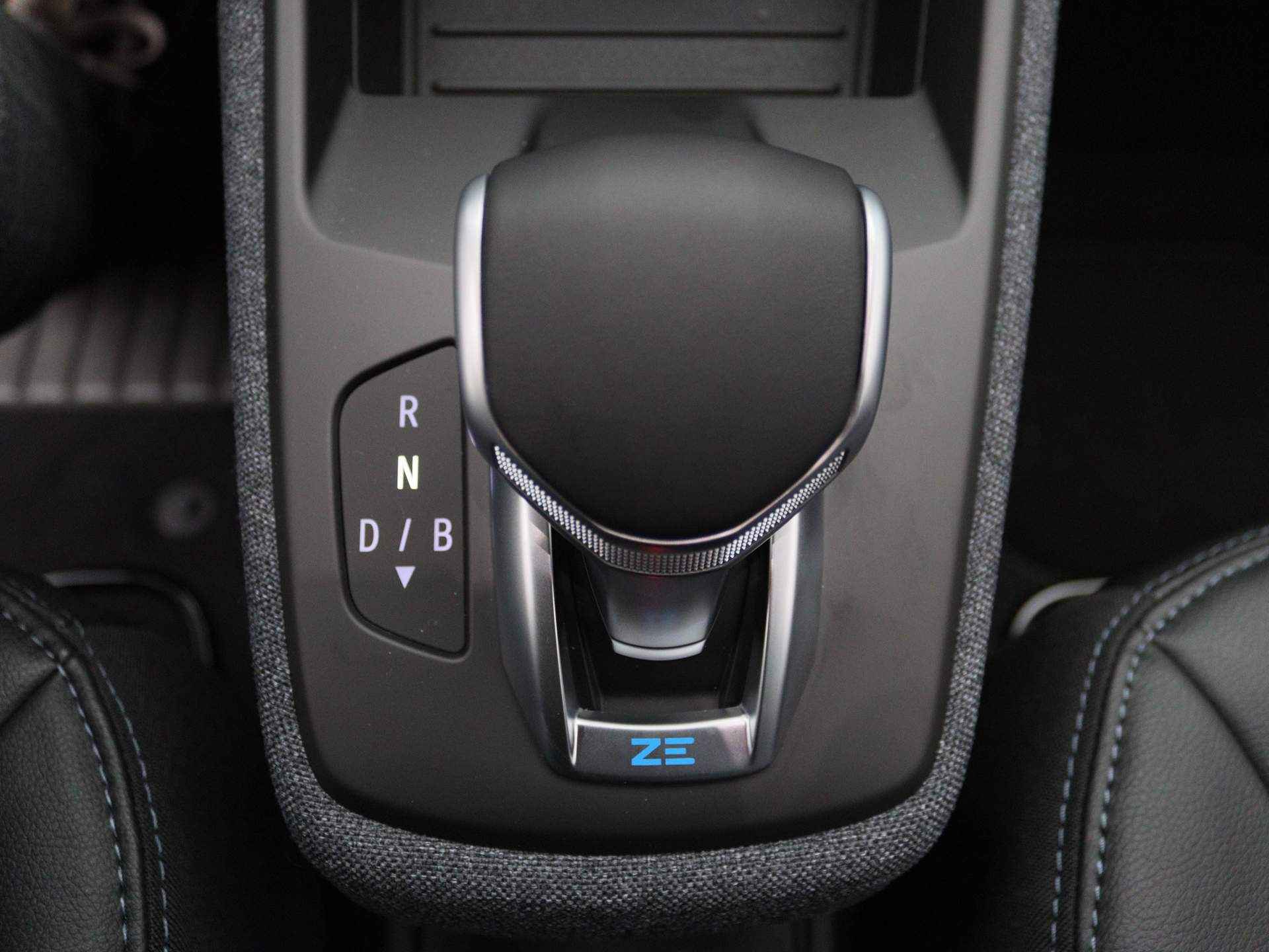 Renault ZOE R135 Intens 50kWh KOOPBATTERIJ ALL-IN PRIJS! Camera | Climate | Navi | Stoel-/stuurverwarming - 22/38