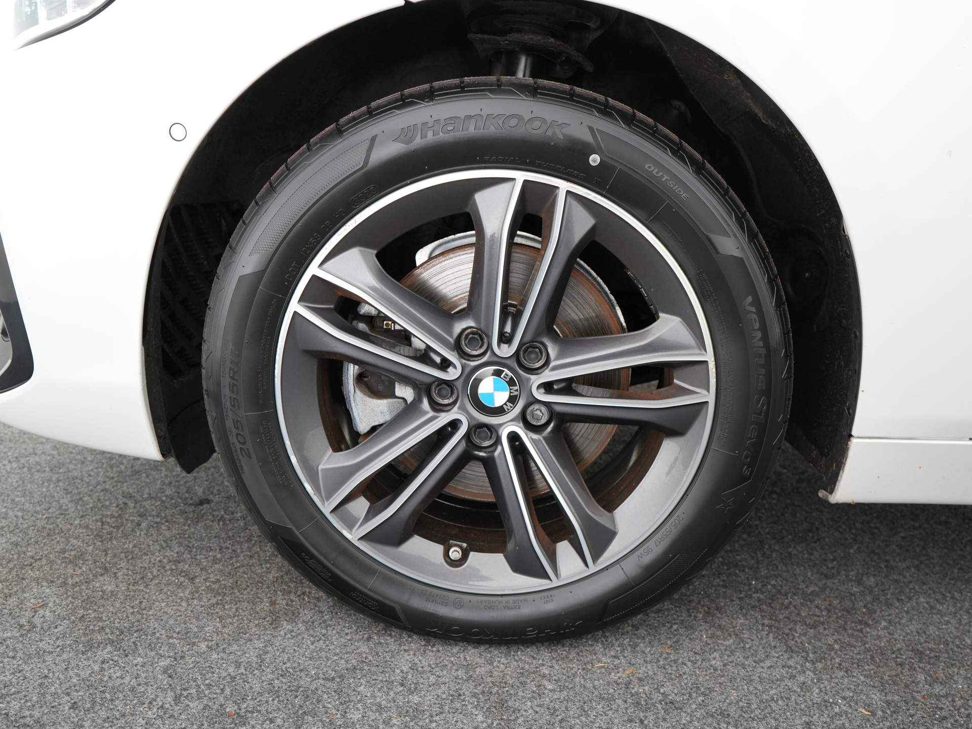 BMW 2 Serie Gran Tourer 218i 7p. Executive Edition Sportline | Navigatie | Stoelverwarming | Head-Up Display | Lichtmetalen velgen 16" - 15/34