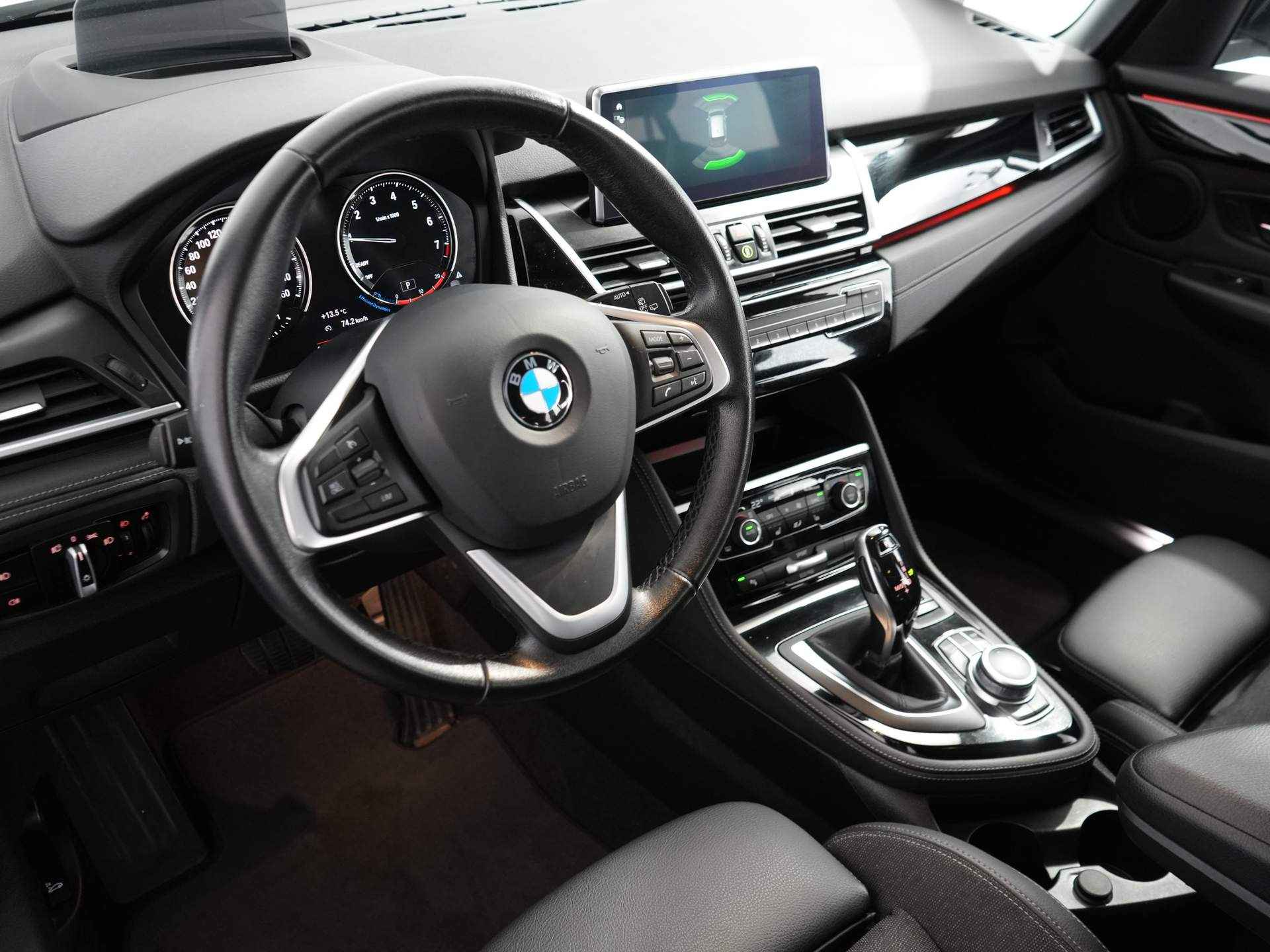 BMW 2 Serie Gran Tourer 218i 7p. Executive Edition Sportline | Navigatie | Stoelverwarming | Head-Up Display | Lichtmetalen velgen 16" - 21/34