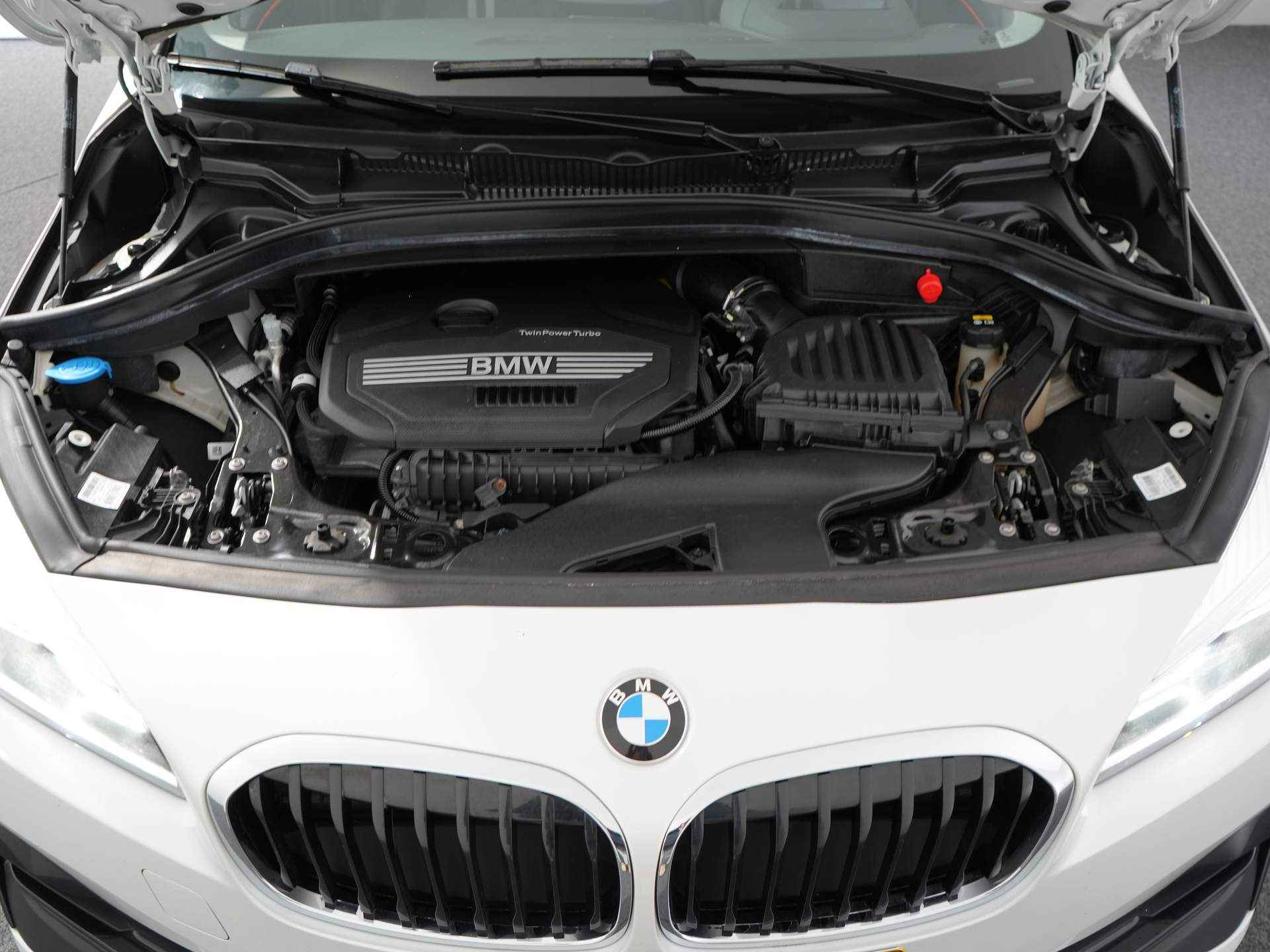 BMW 2 Serie Gran Tourer 218i 7p. Executive Edition Sportline | Navigatie | Stoelverwarming | Head-Up Display | Lichtmetalen velgen 16" - 31/34
