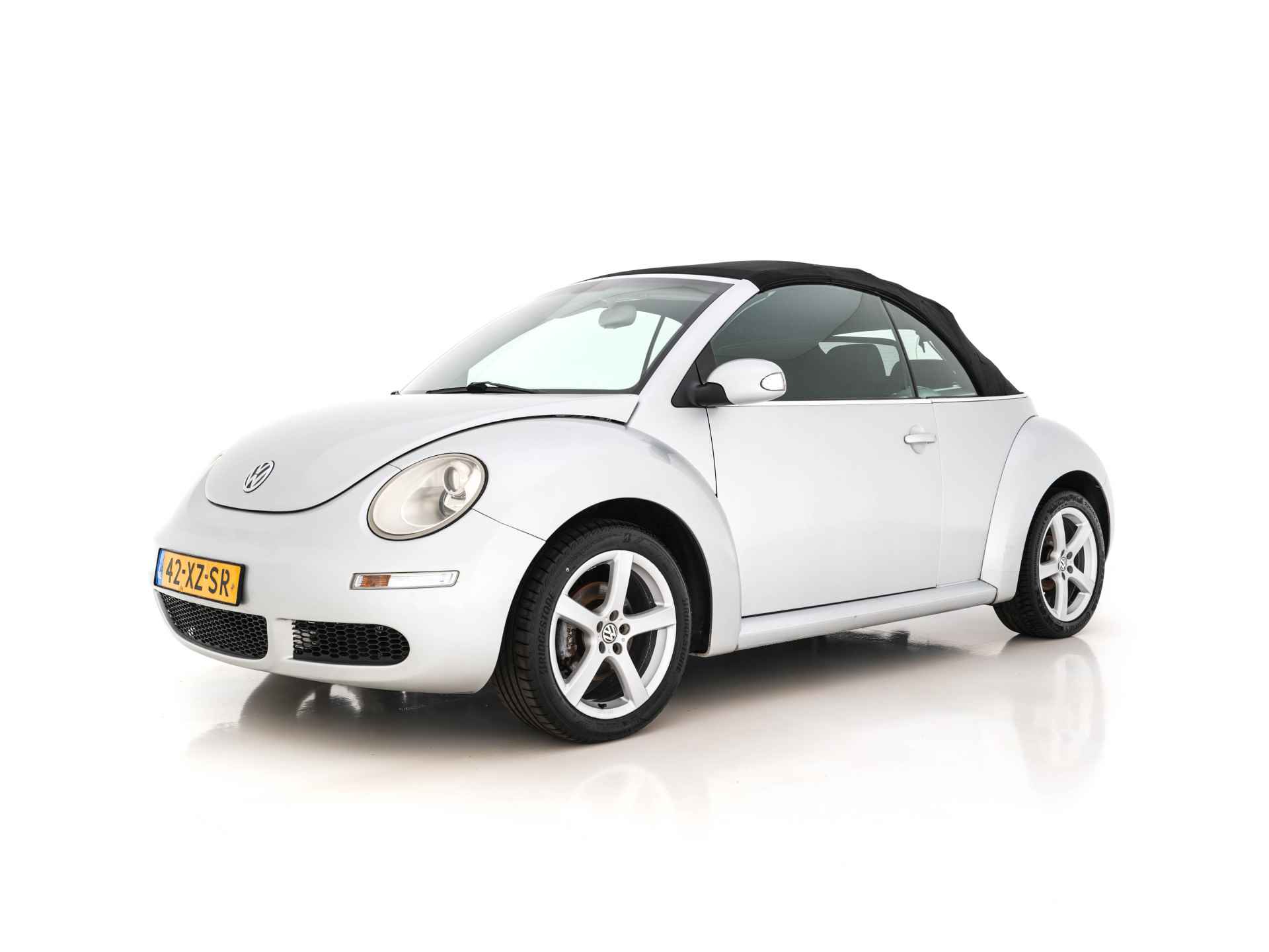 Volkswagen New Beetle Cabriolet 1.6 Highline *AIRCO | CRUISE | PDC | AIRSCARF | COMFORT-SEATS | RADIO-CD | 17''ALU * - 25/37