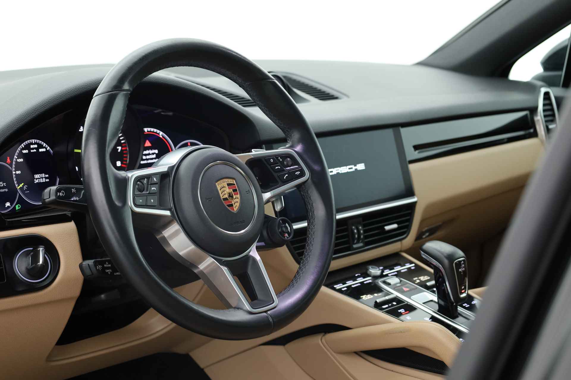 Porsche Cayenne Coupé 3.0 E-Hybrid | Pano | Sportchrono | Luchtvering | Leder | Camera - 6/37