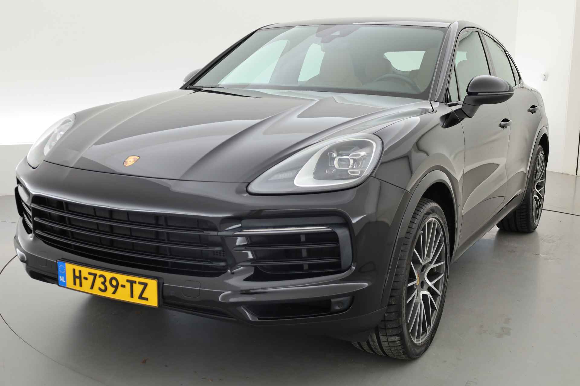 Porsche Cayenne Coupé 3.0 E-Hybrid | Pano | Sportchrono | Luchtvering | Leder | Camera - 28/37