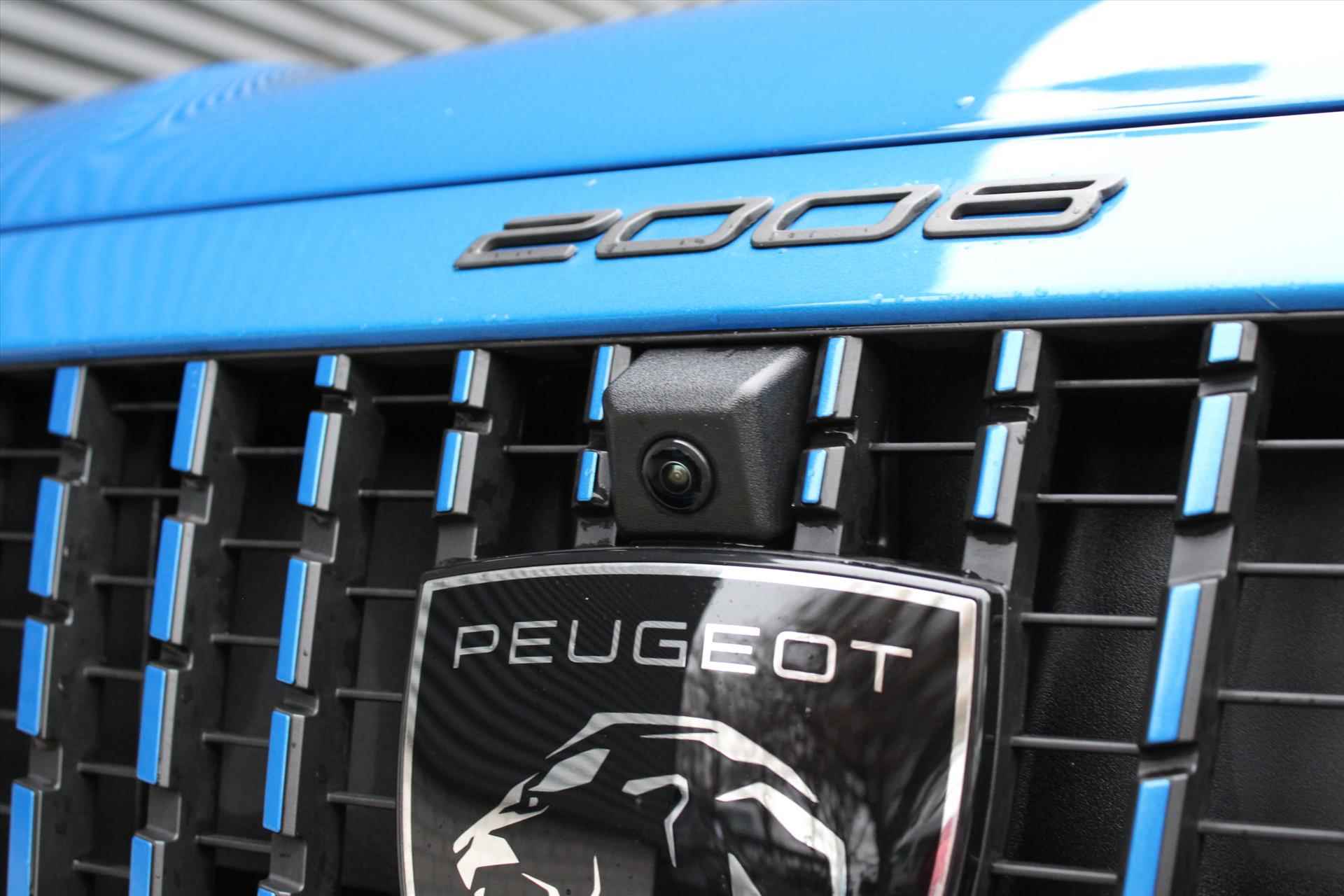 Peugeot e-2008 EV 54kWh 156pk GT / ADAPTIVE CRUISE / CAMERA / DRAADLOOS APPLE CARPLAY - 33/39